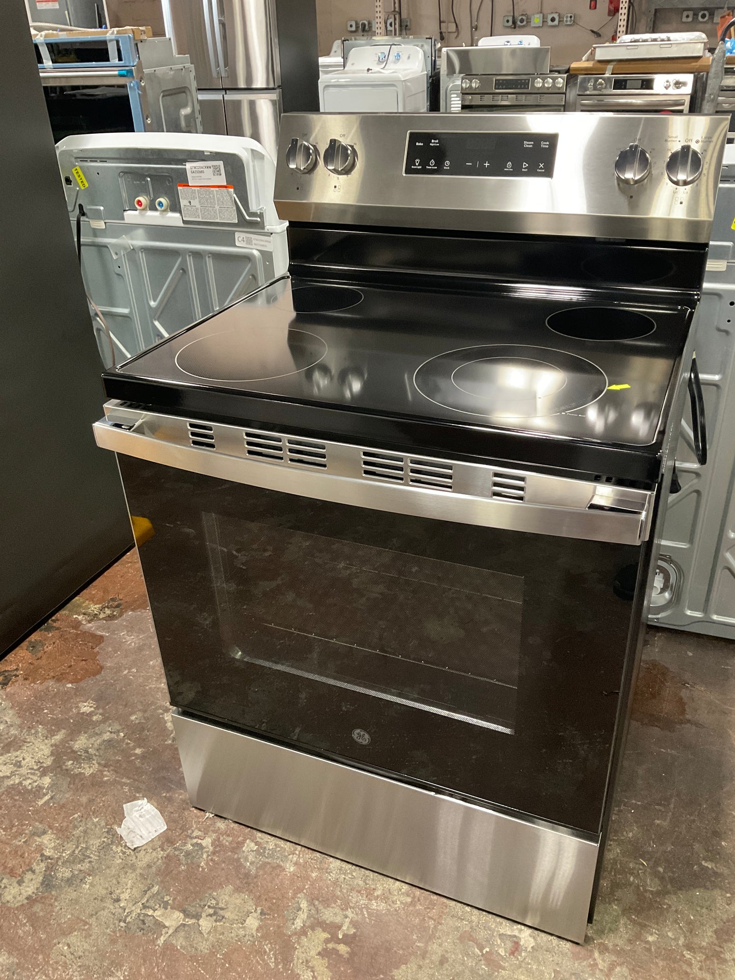 Front view, oven-door closed
