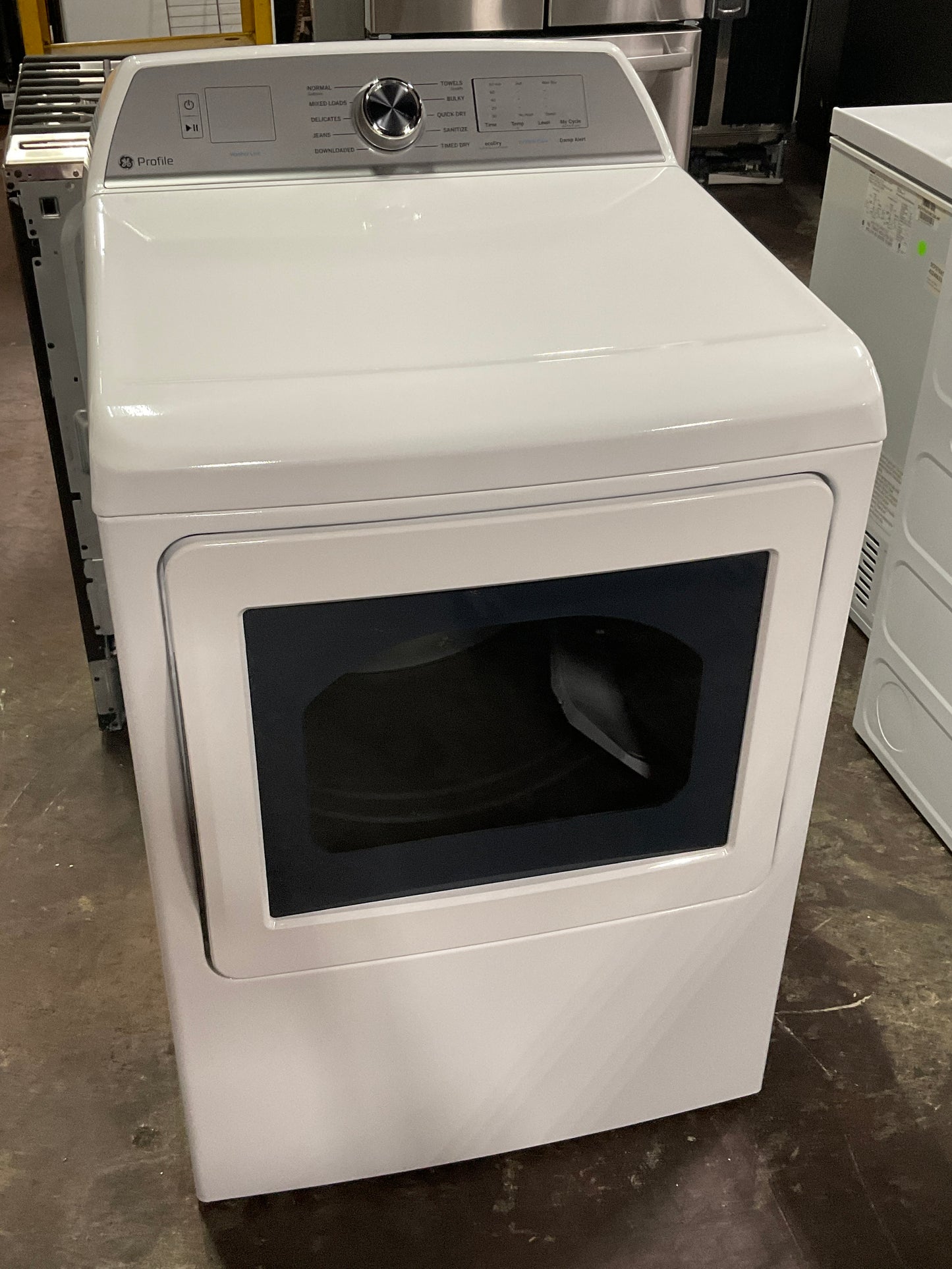 Front view, door closed