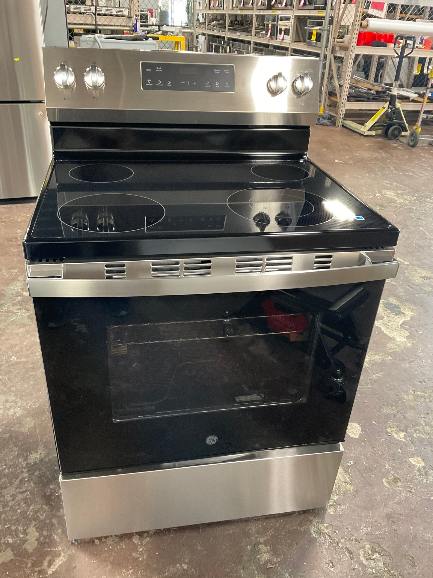 Front view, oven-door closed
