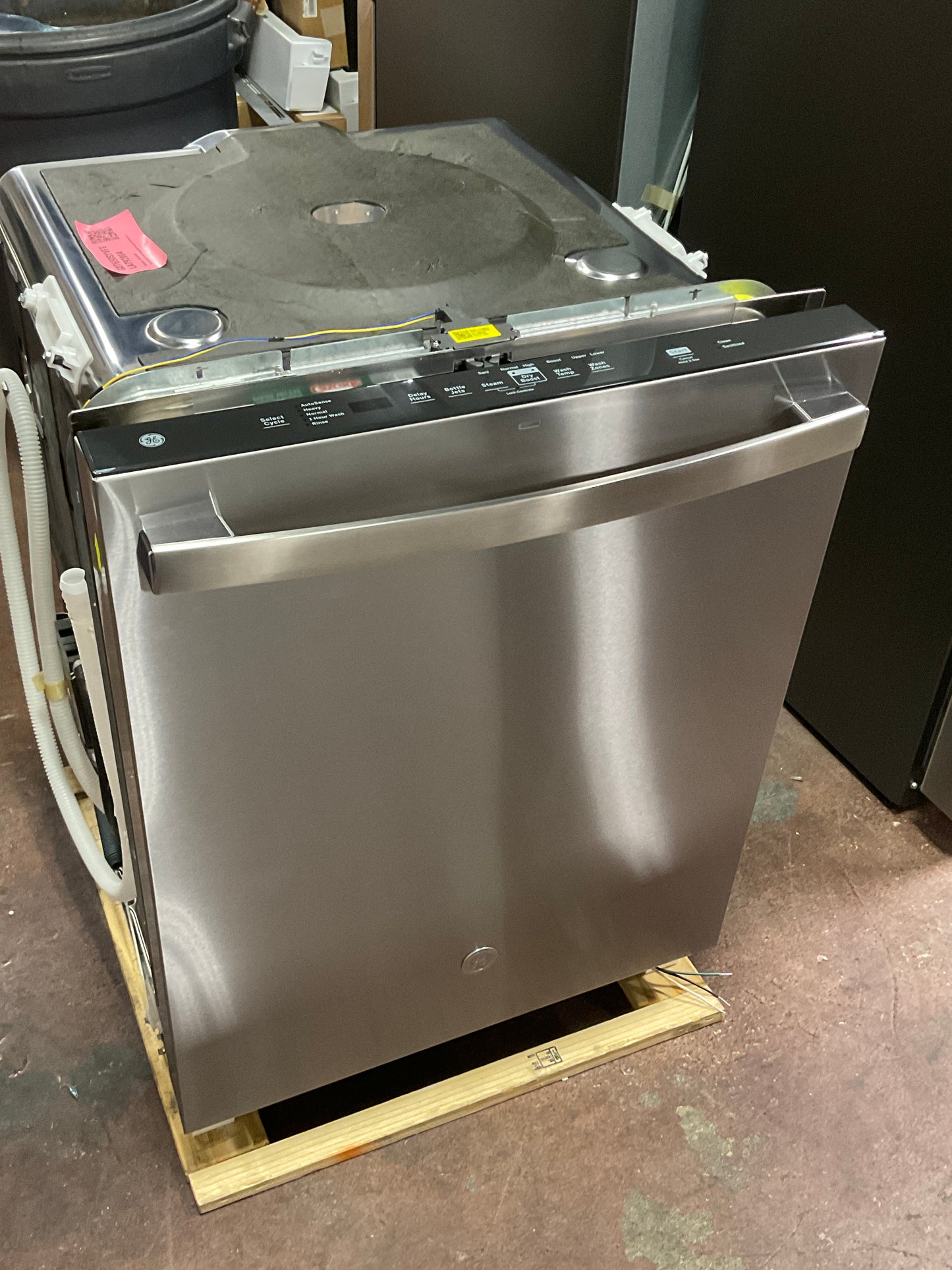 Front view, doors closed