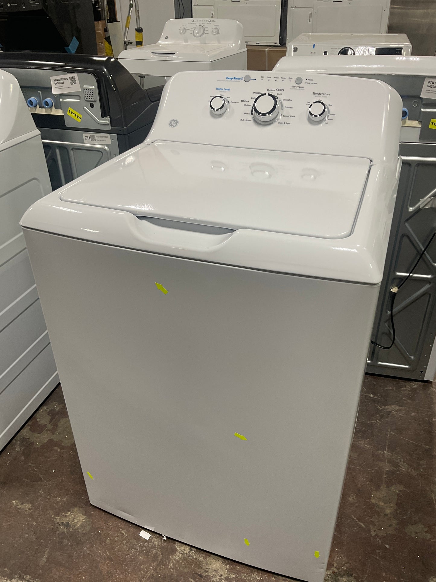 Front view, door closed