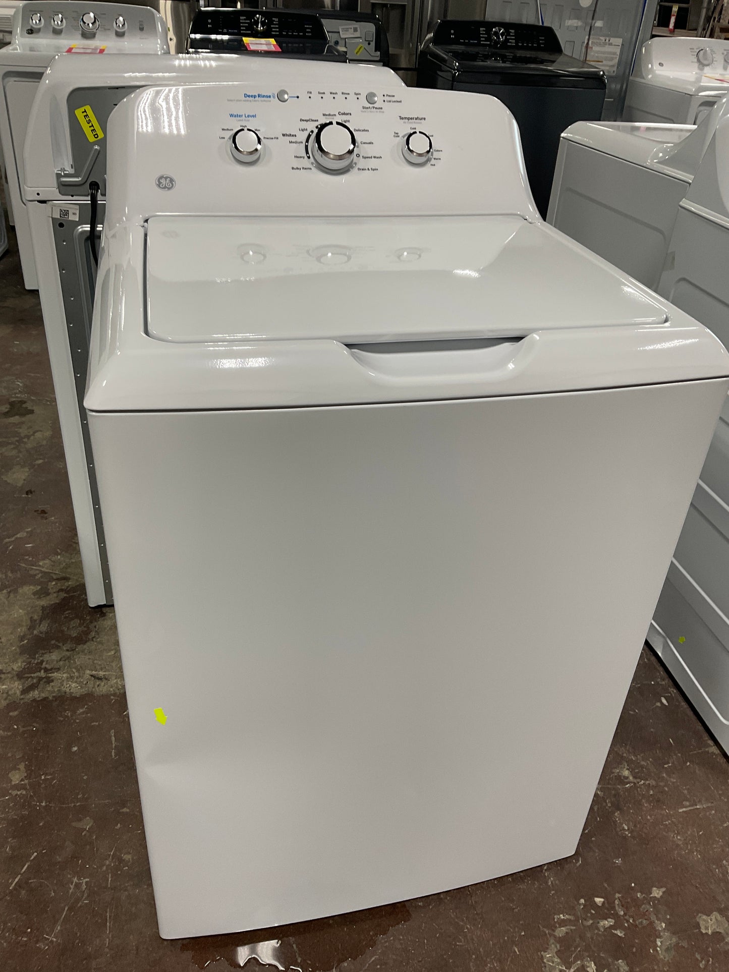 Front view, door closed