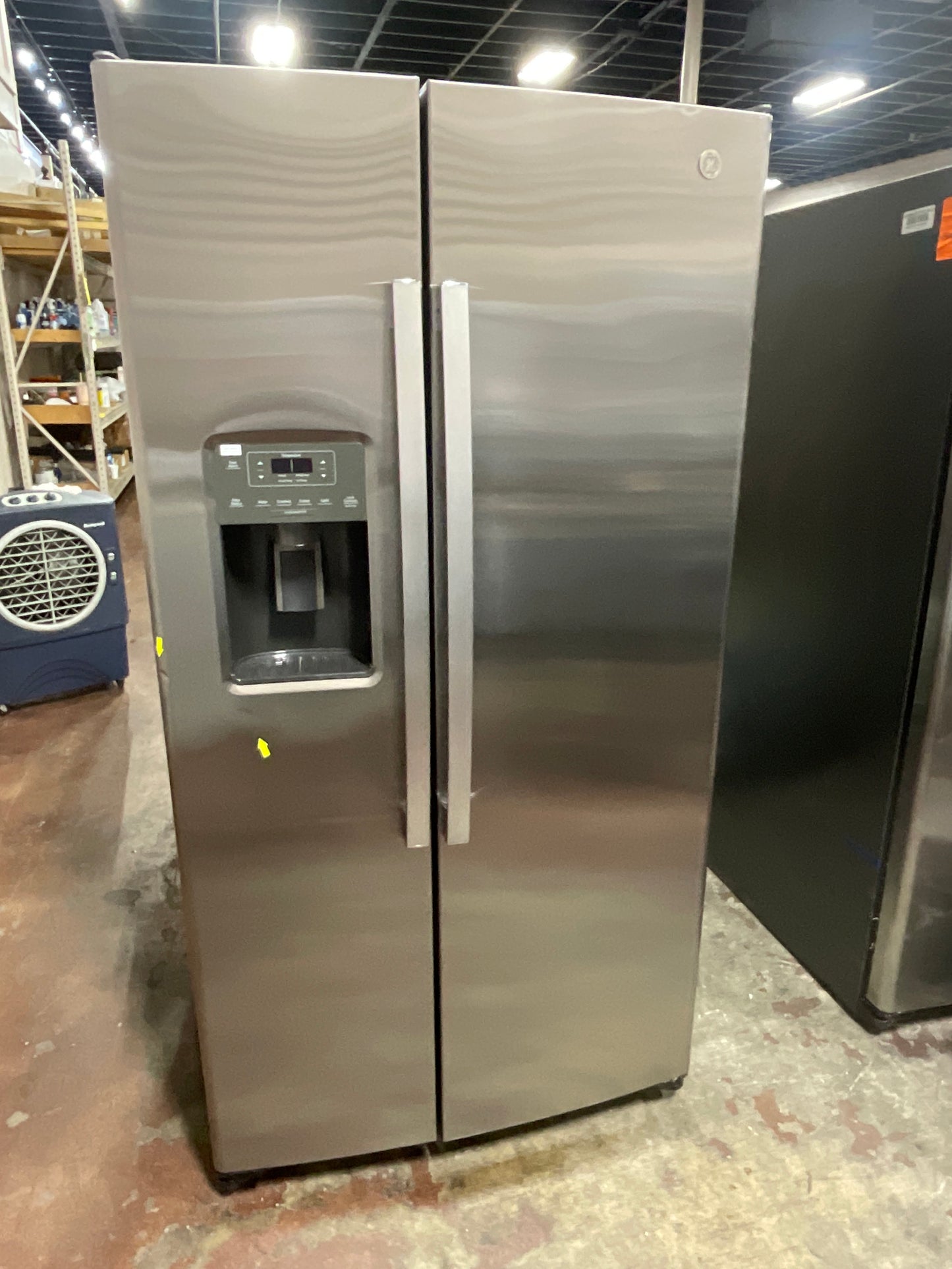 Front view, door closed