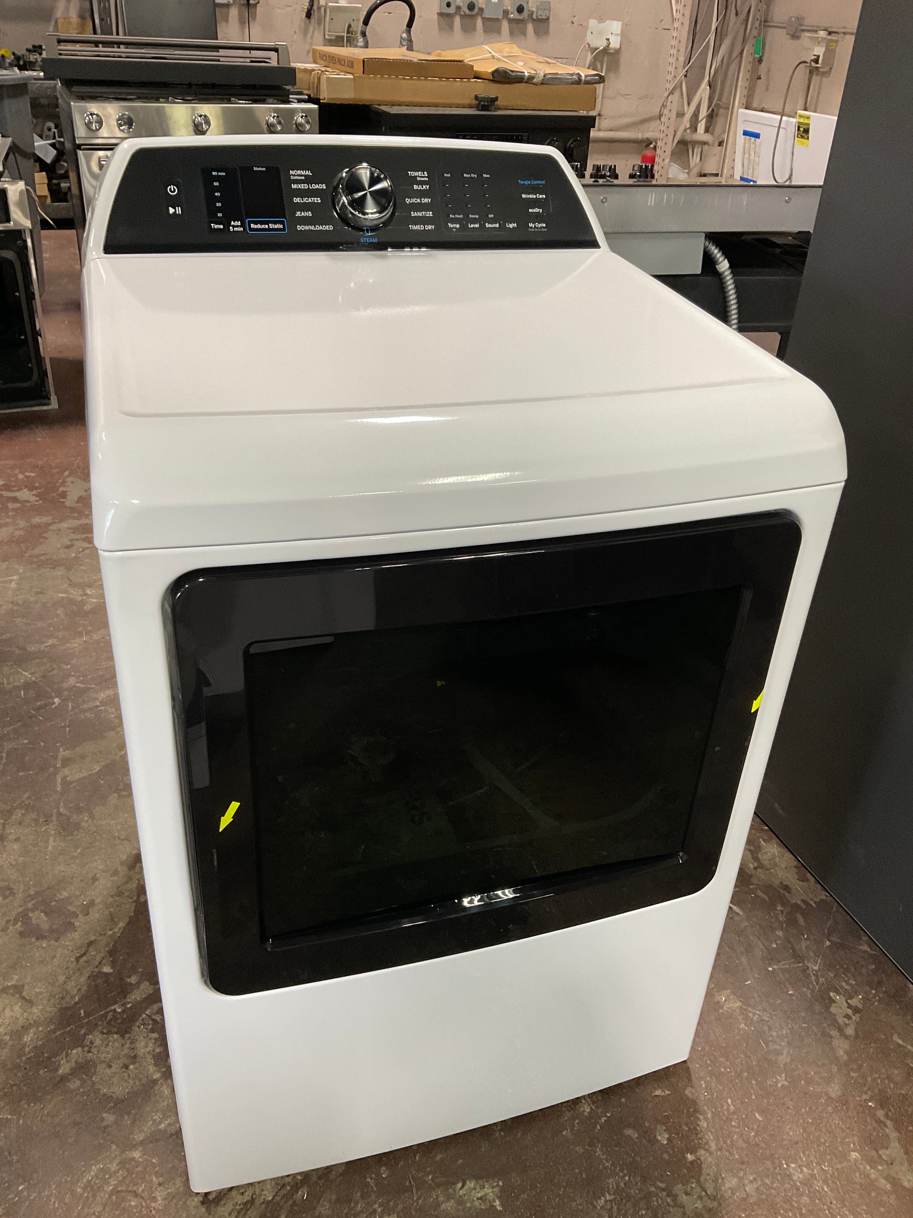 Front view, door closed