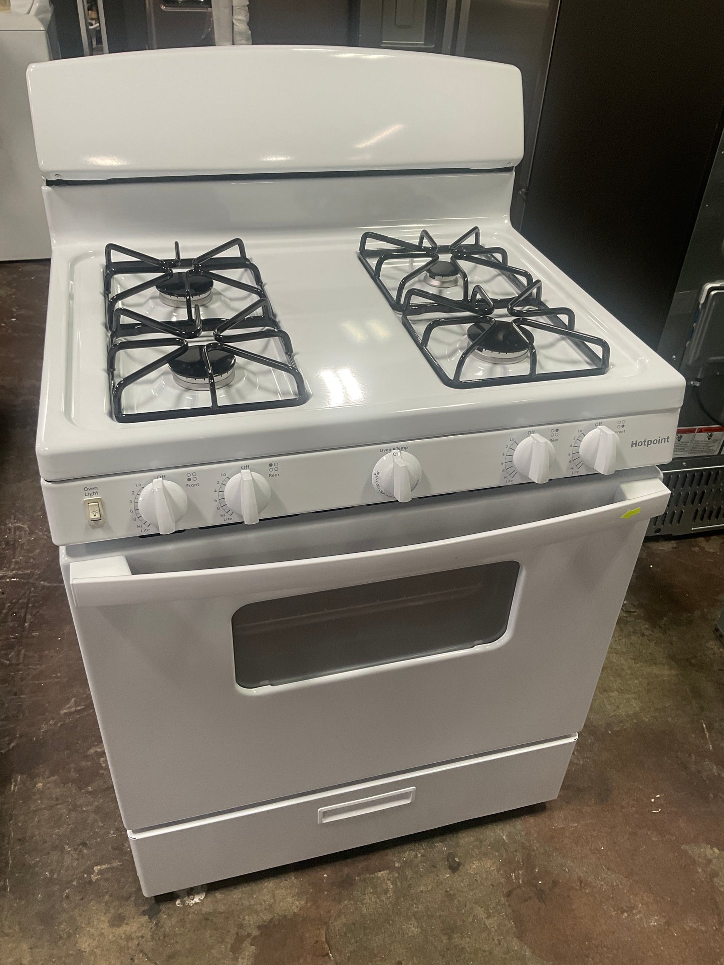Front view, oven-door closed