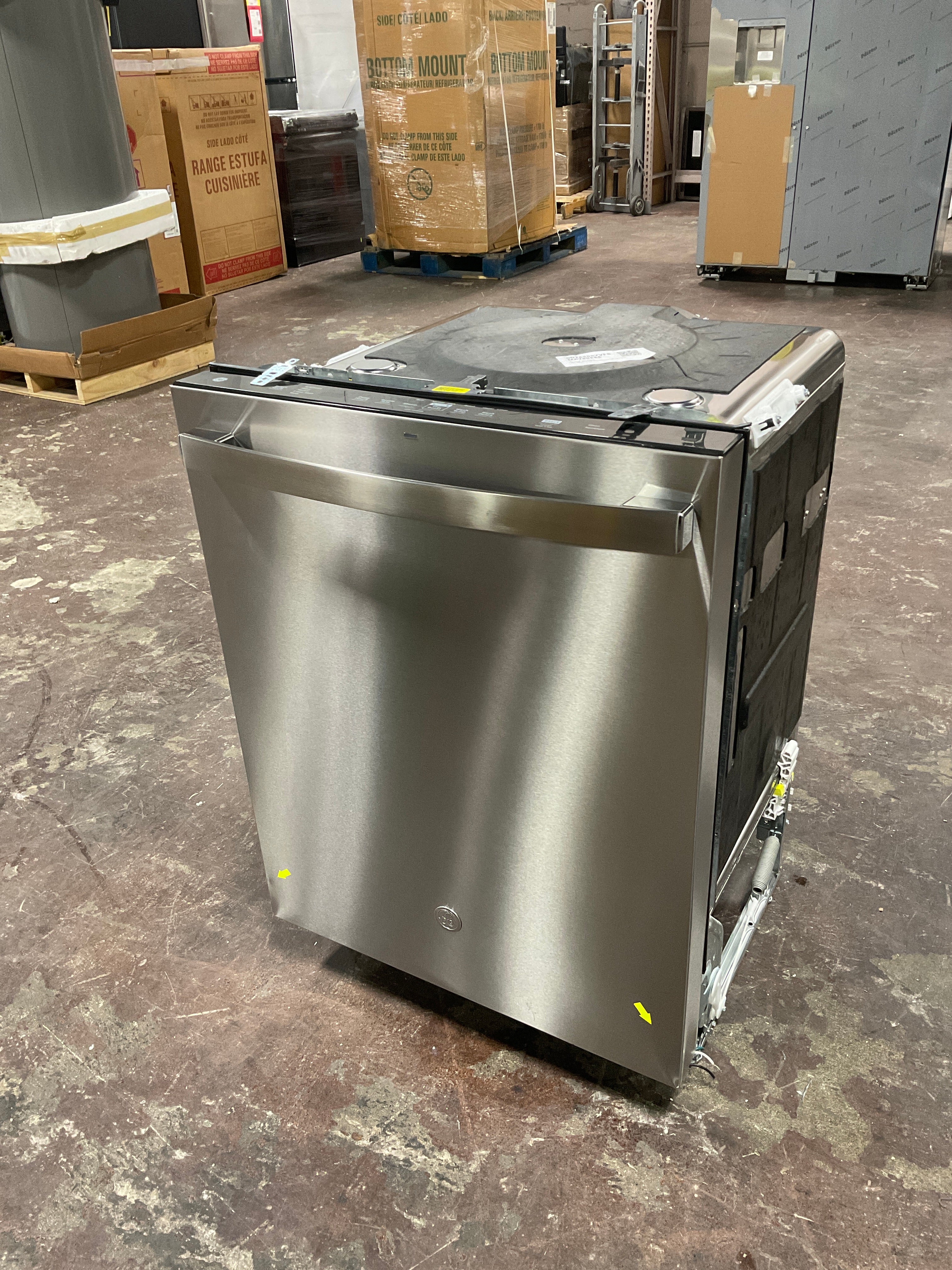 Front view, doors closed