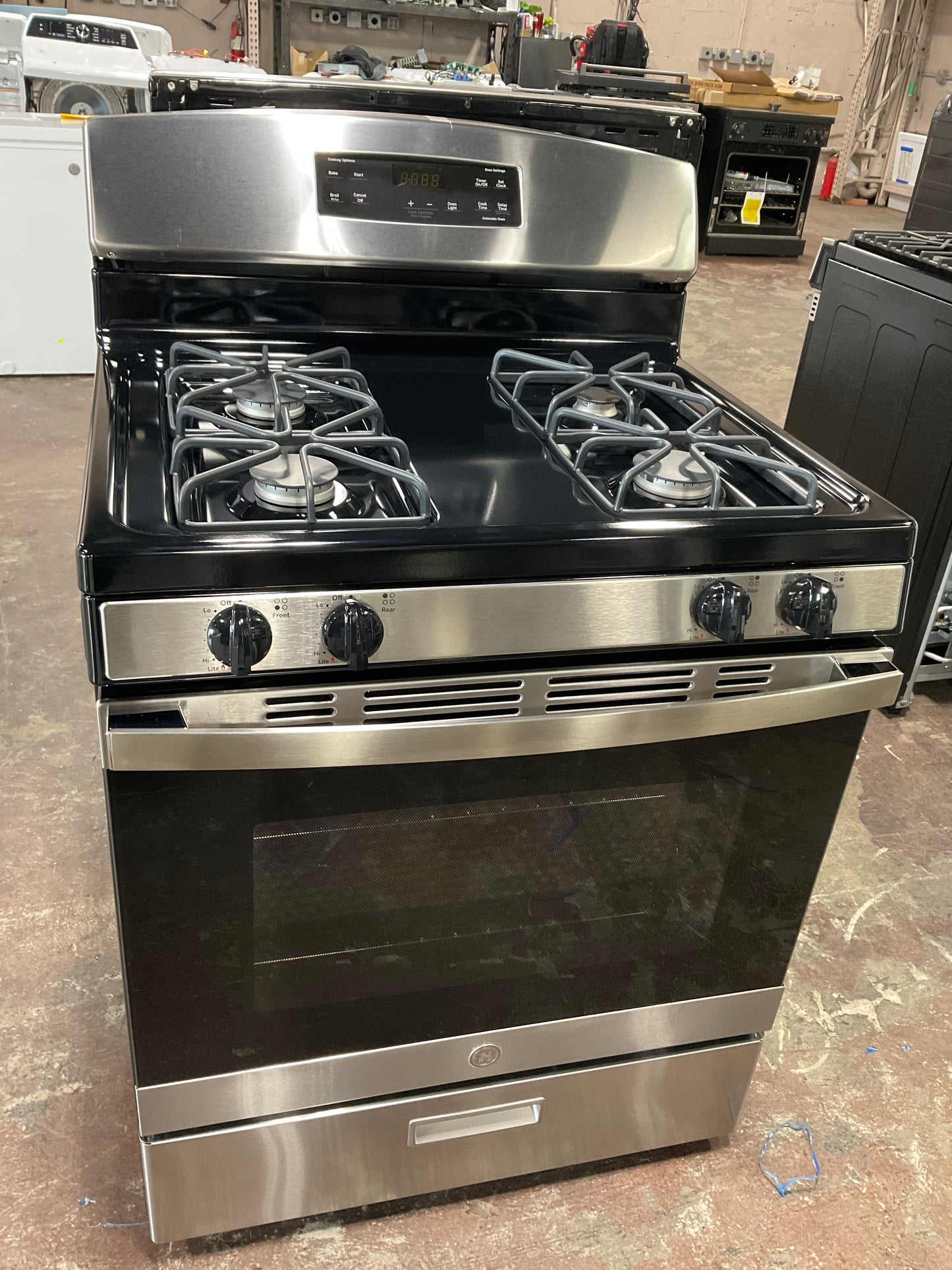 Front view, oven-door closed