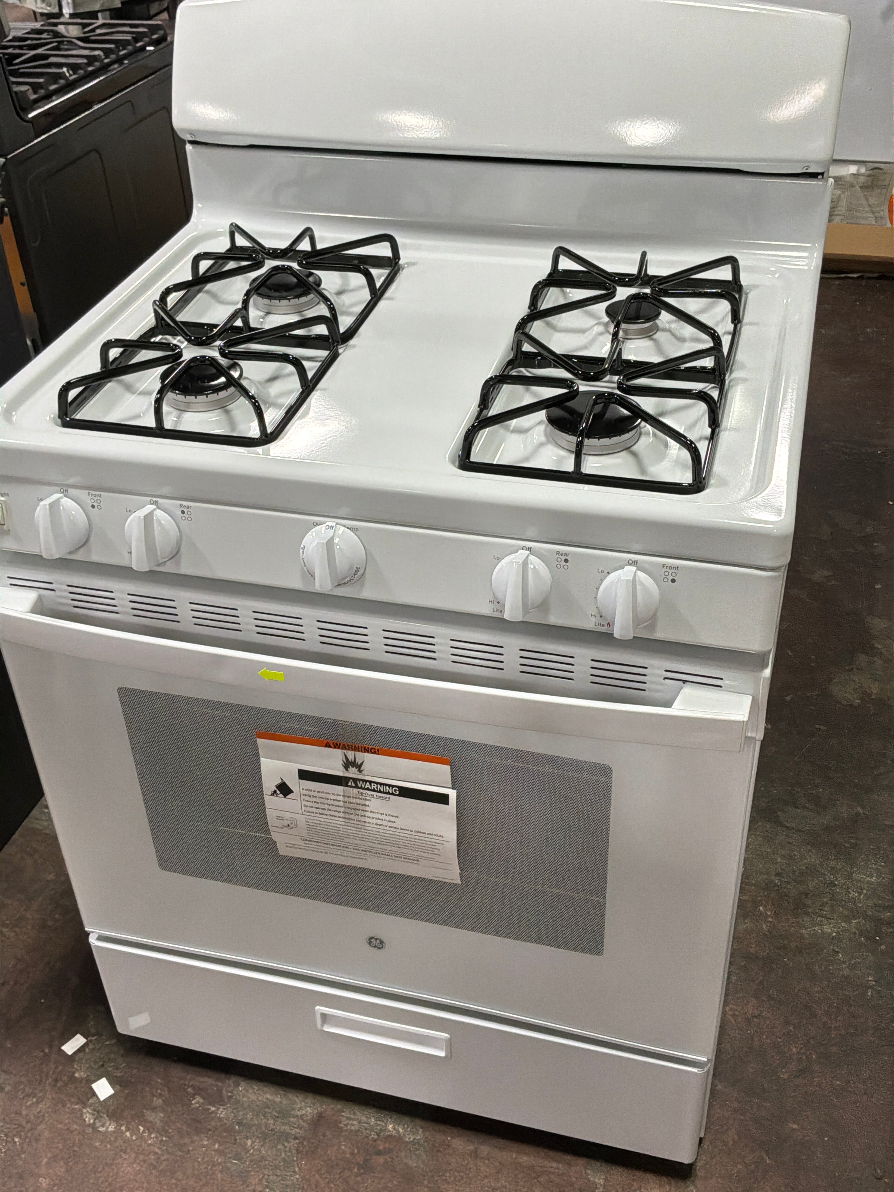 Front view, oven-door closed