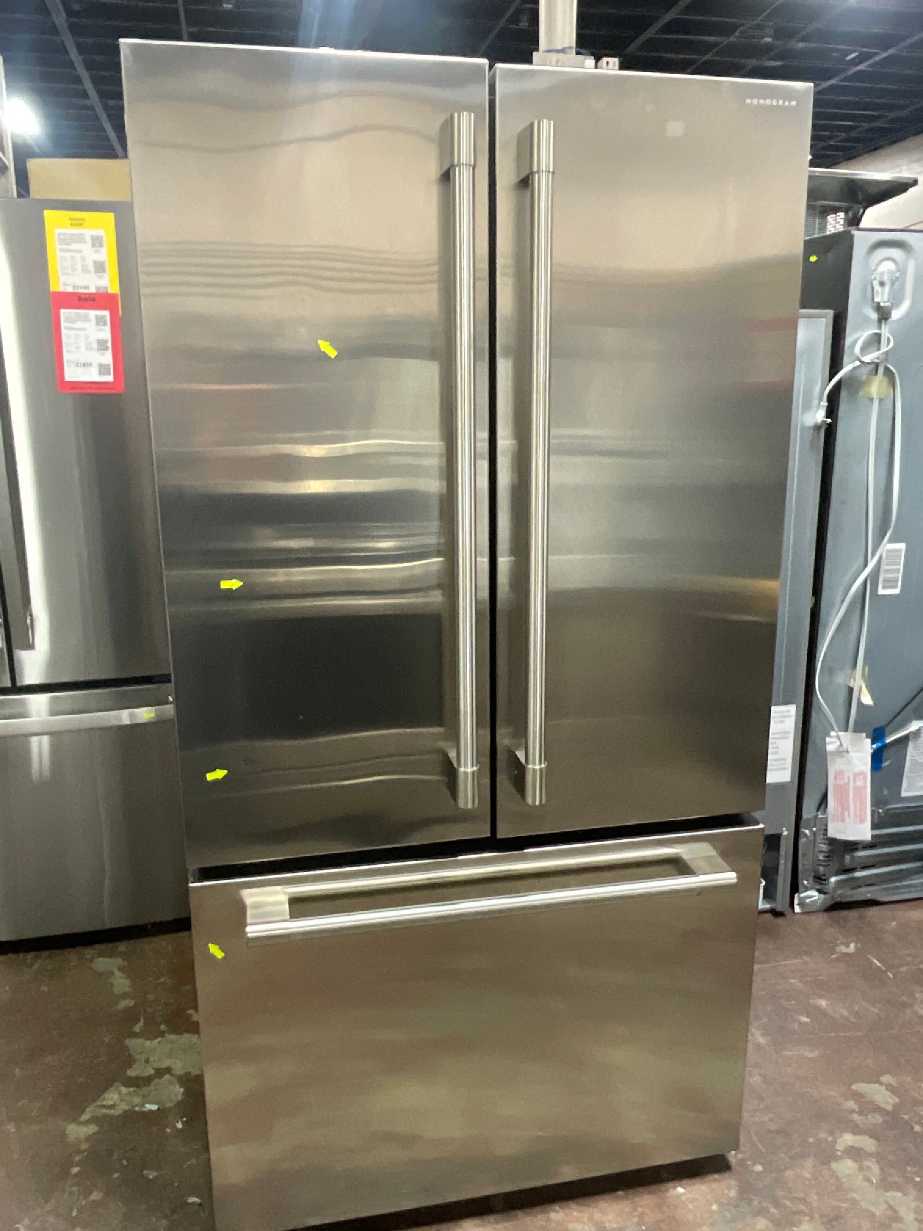 Front view, door closed