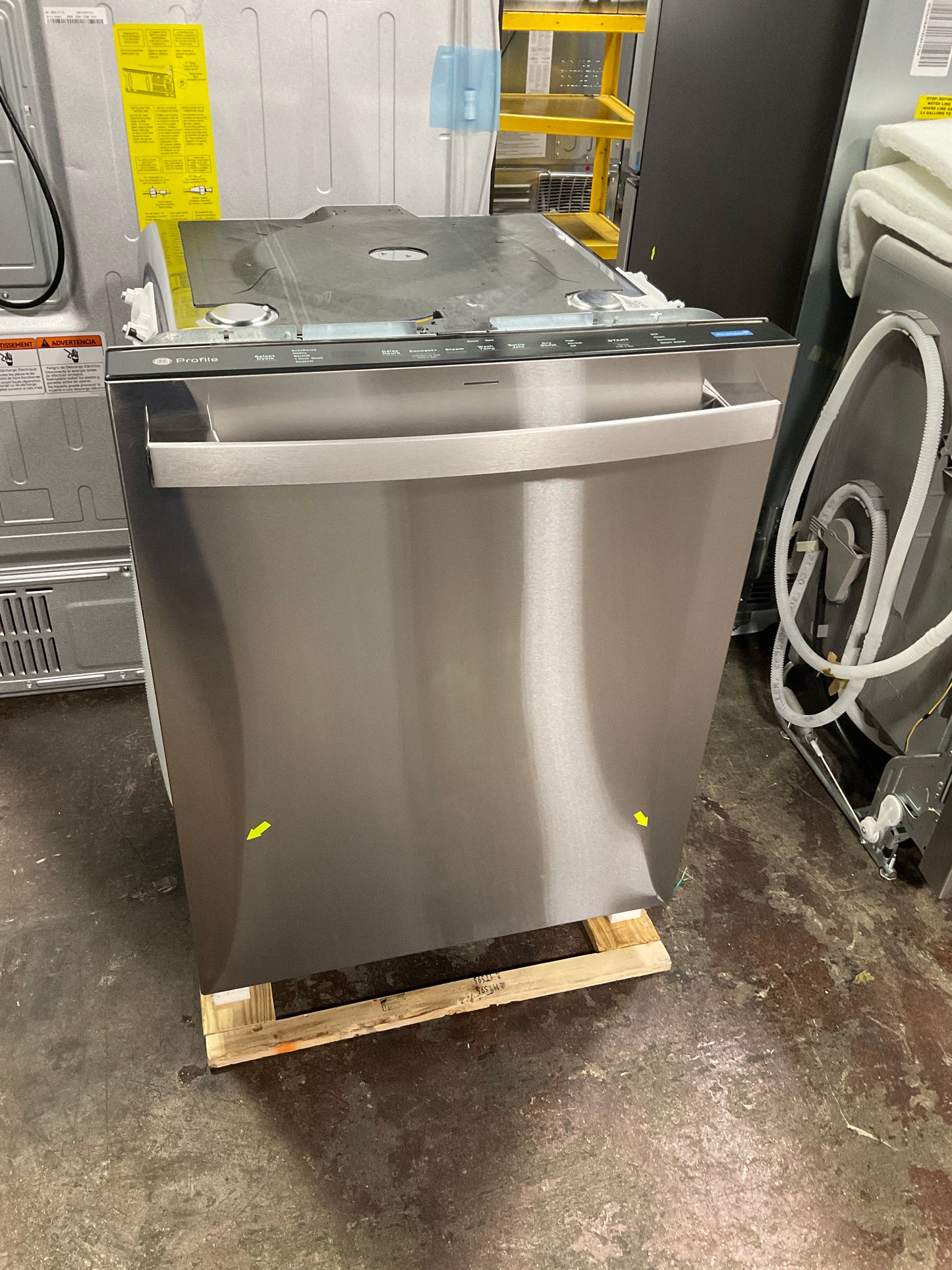 Front view, doors closed