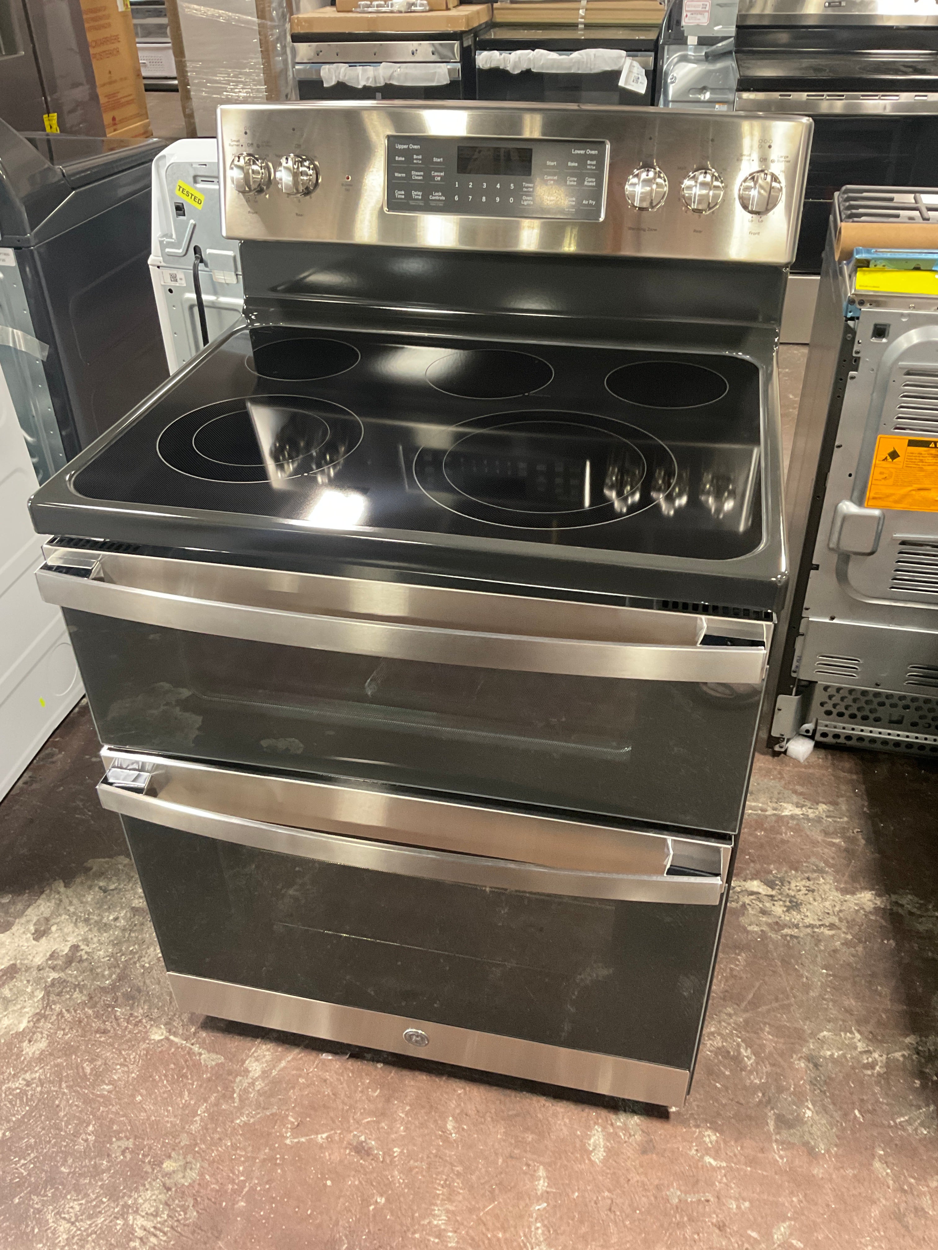 Front view, oven-door closed