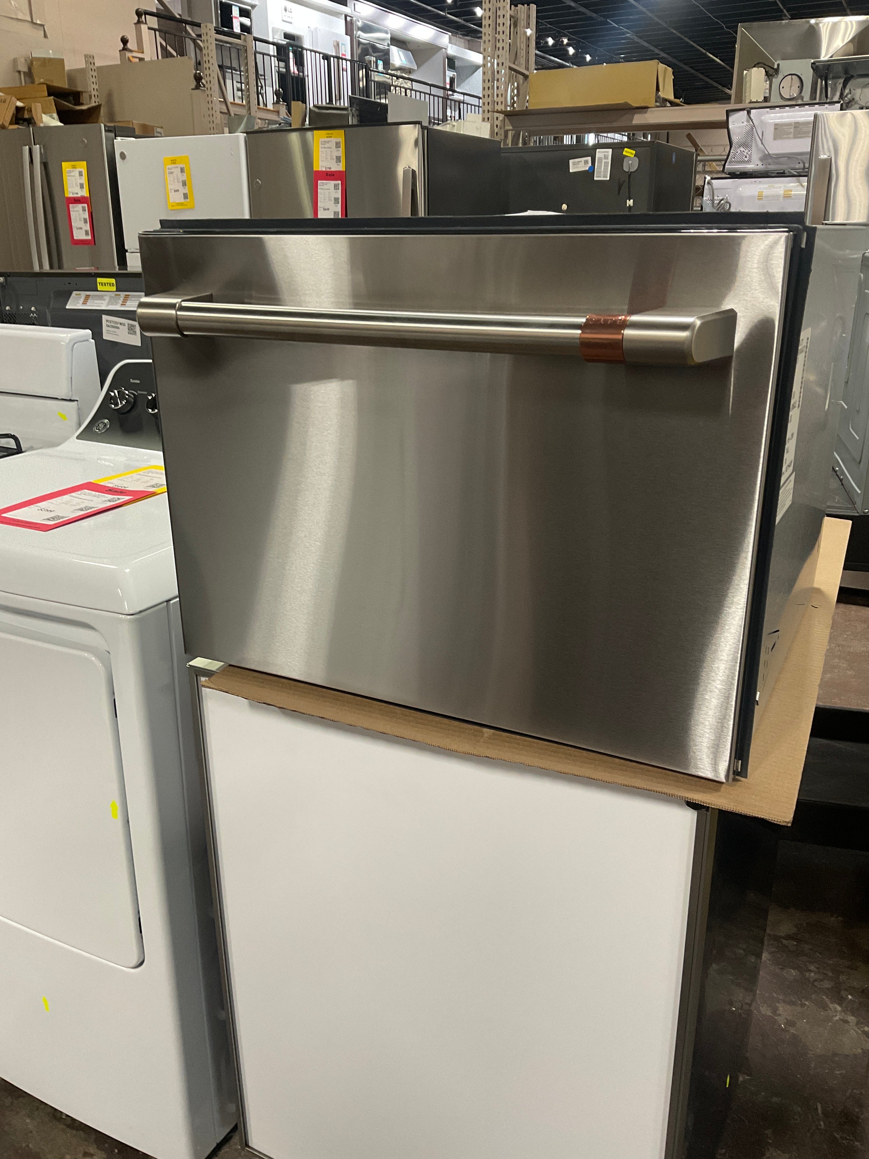 Front view, doors closed