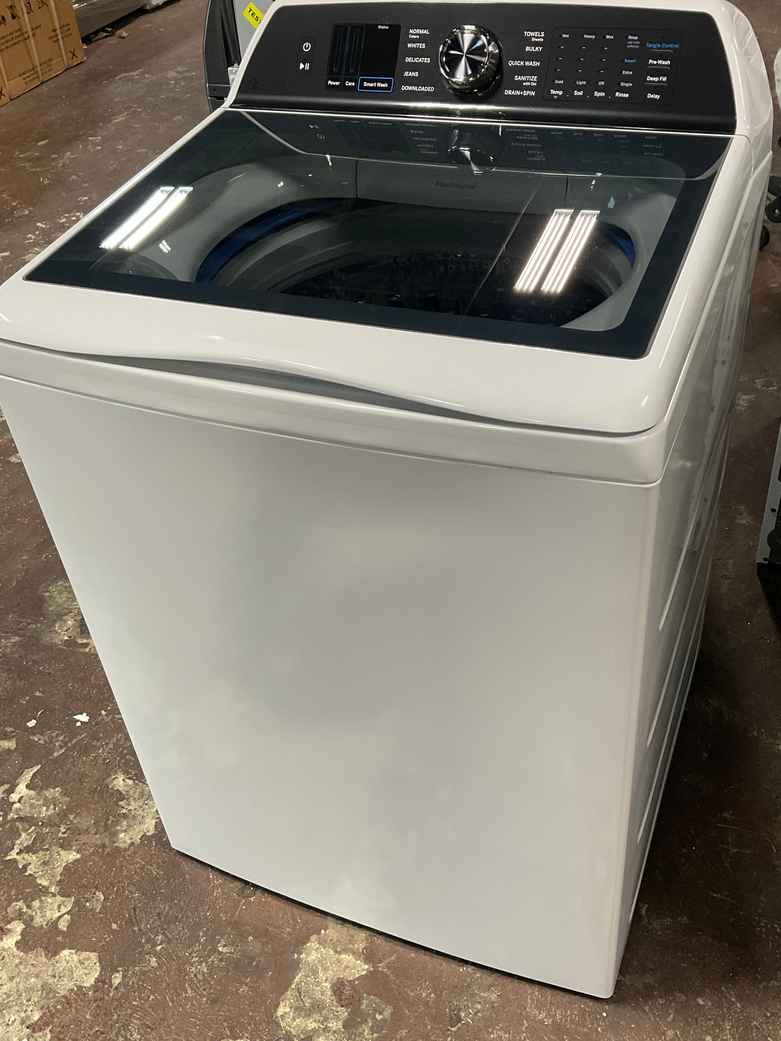 Front view, door closed