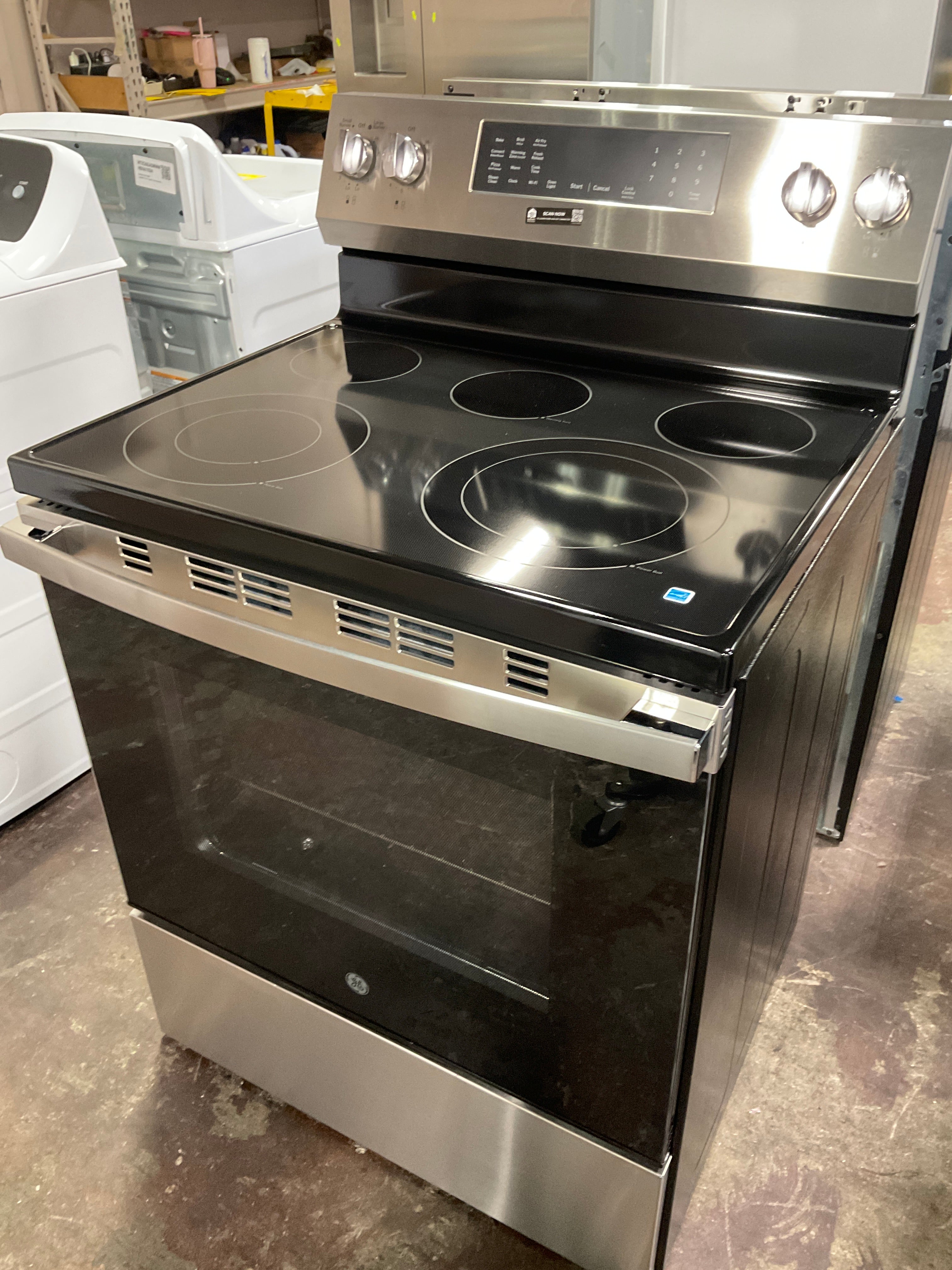 Front view, oven-door closed