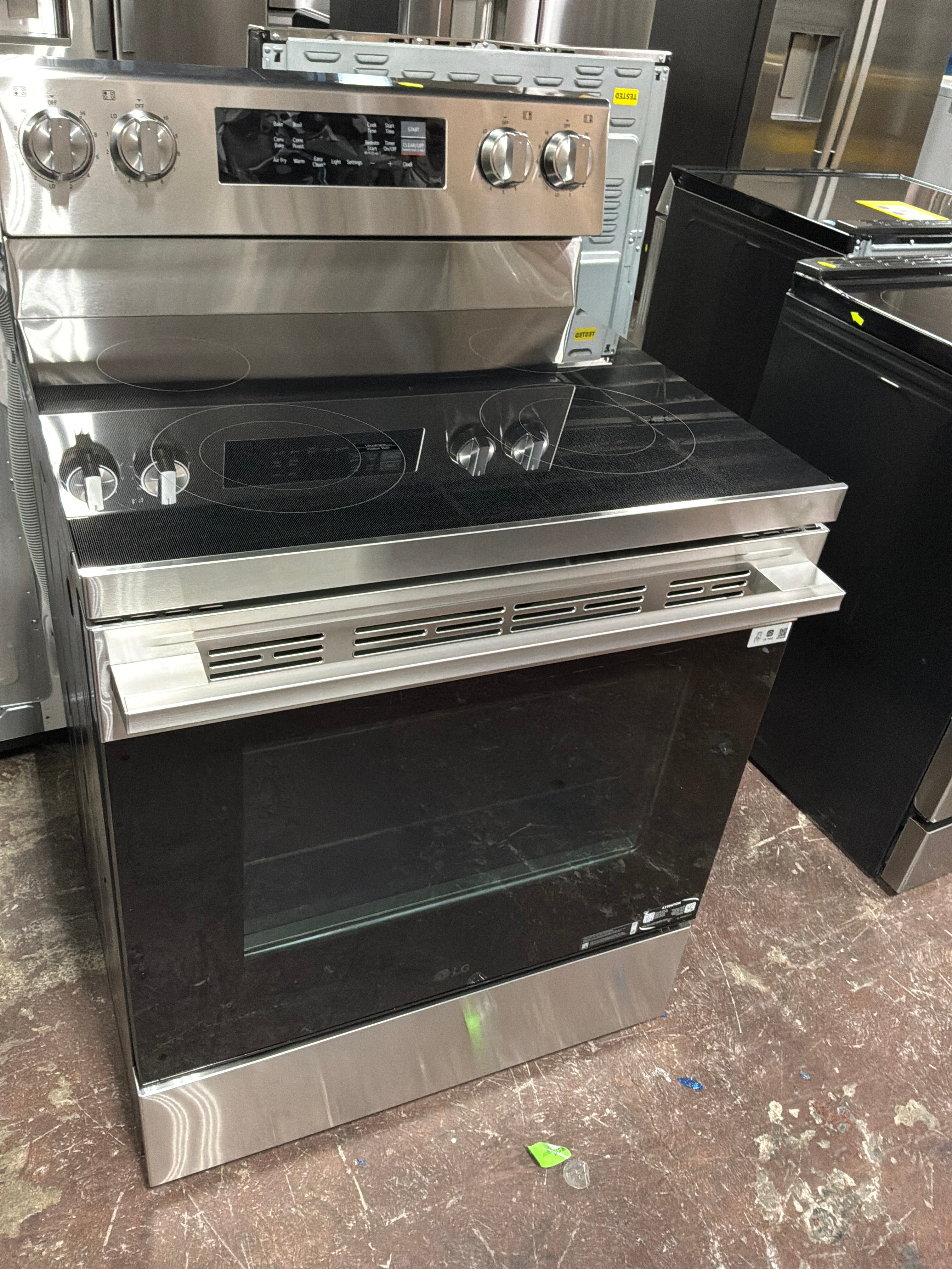 Front view, oven-door closed