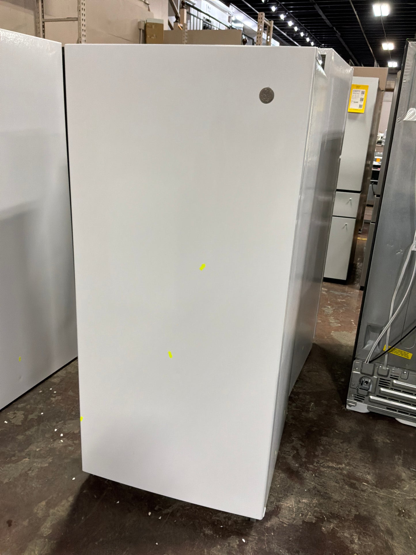 Front view, door closed