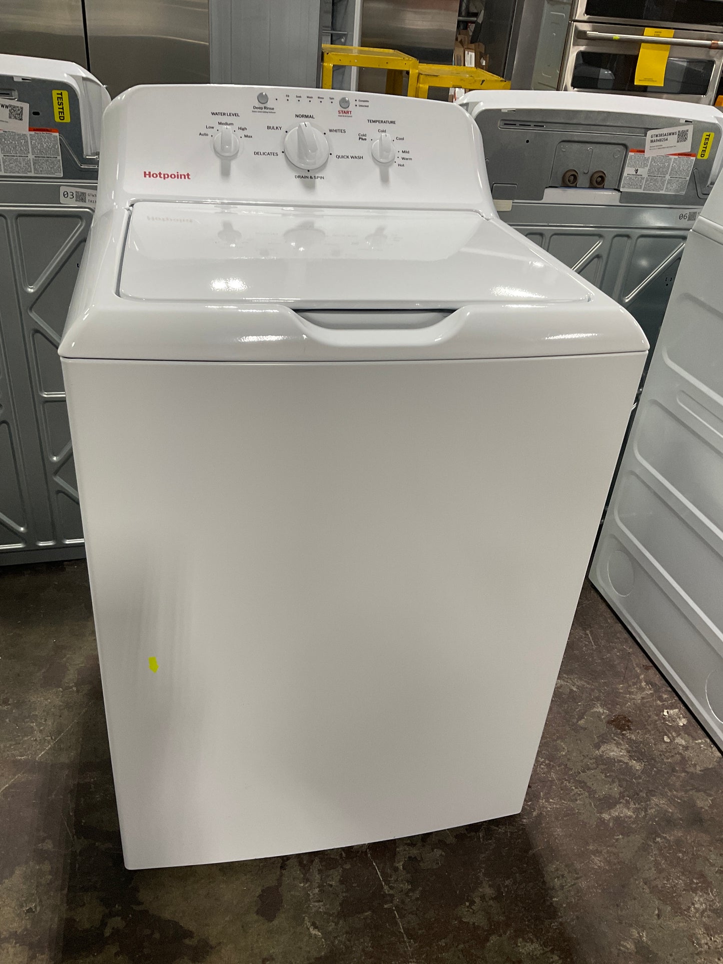 Front view, door closed