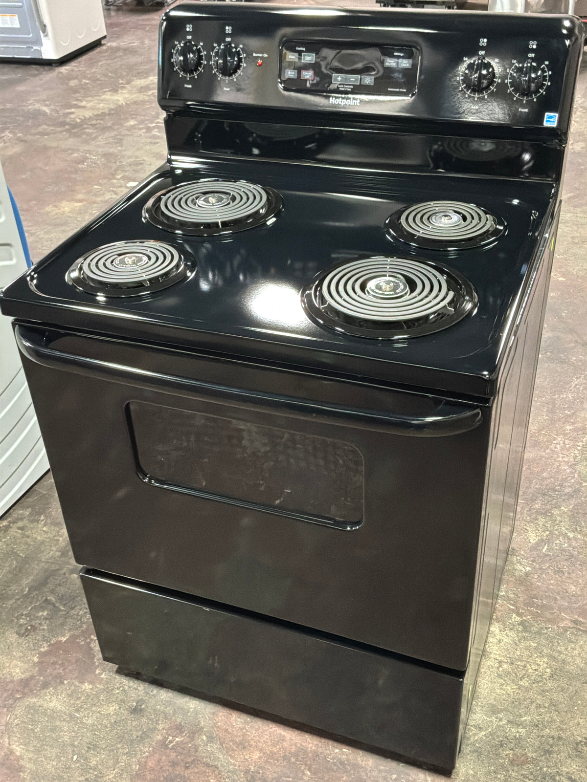 Front view, oven-door closed
