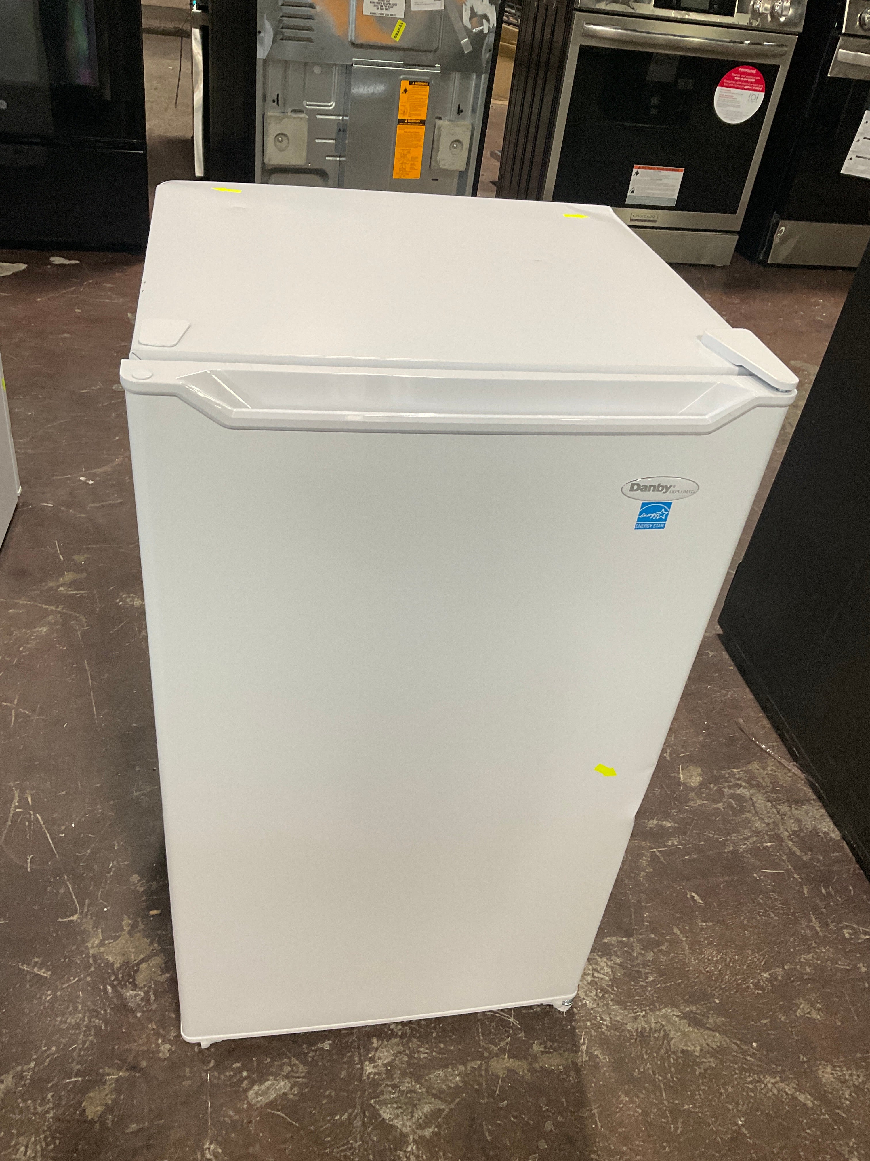 Front view, door closed