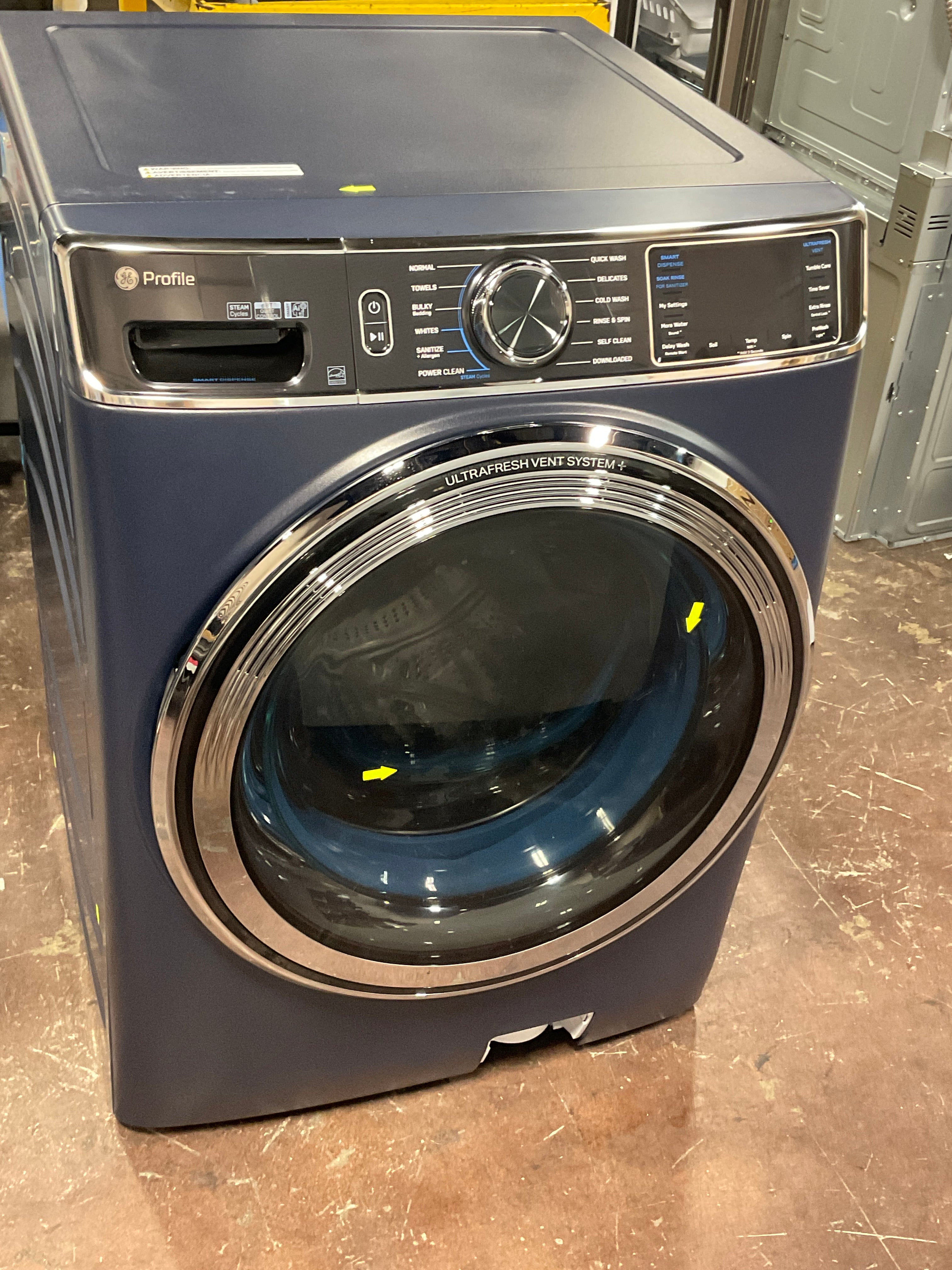 Front view, door closed