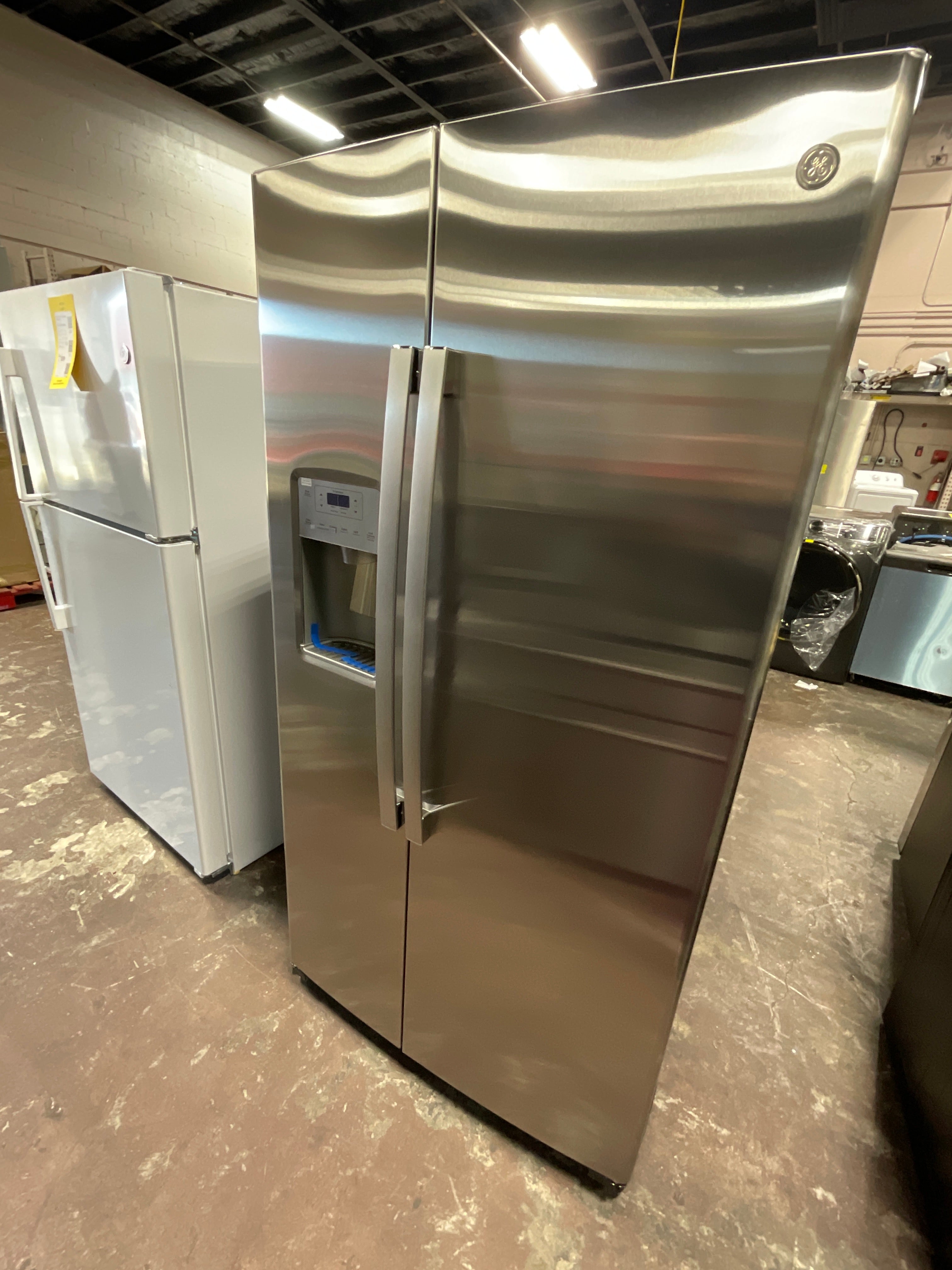 Front view, door closed