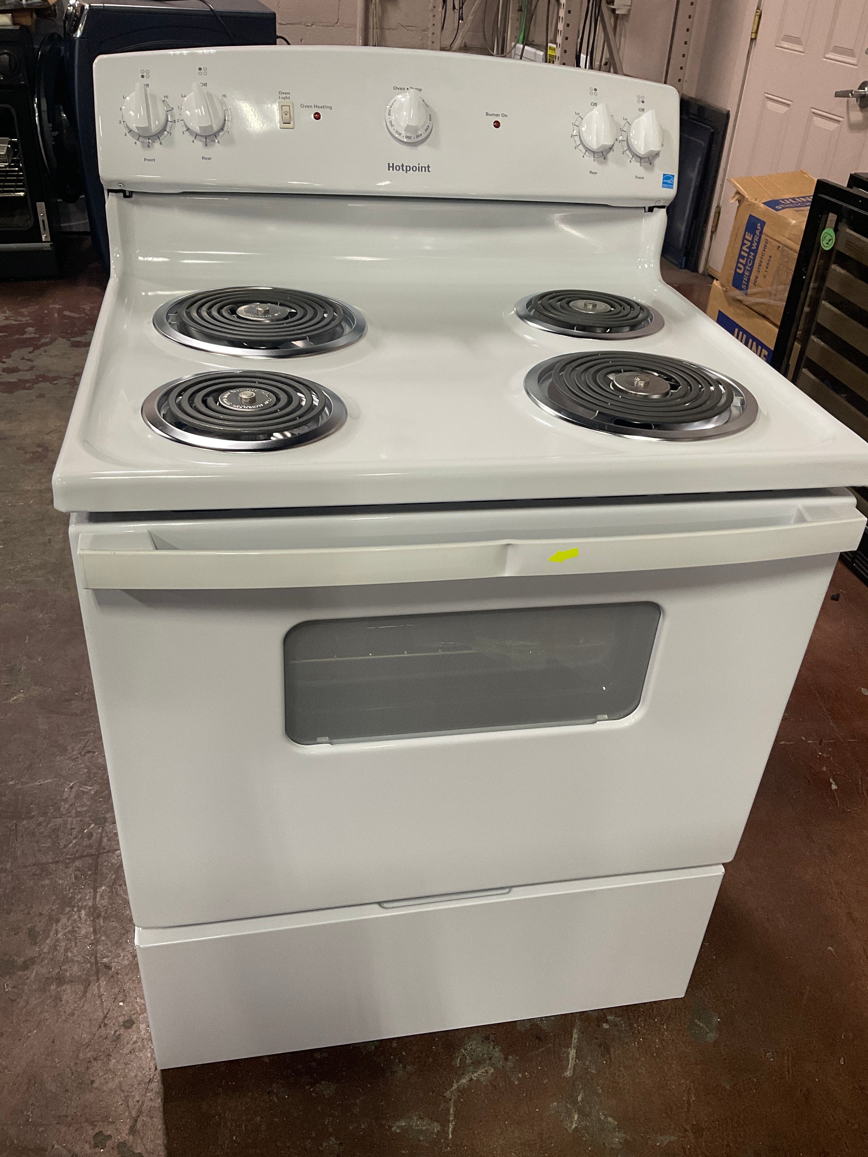 Front view, oven-door closed