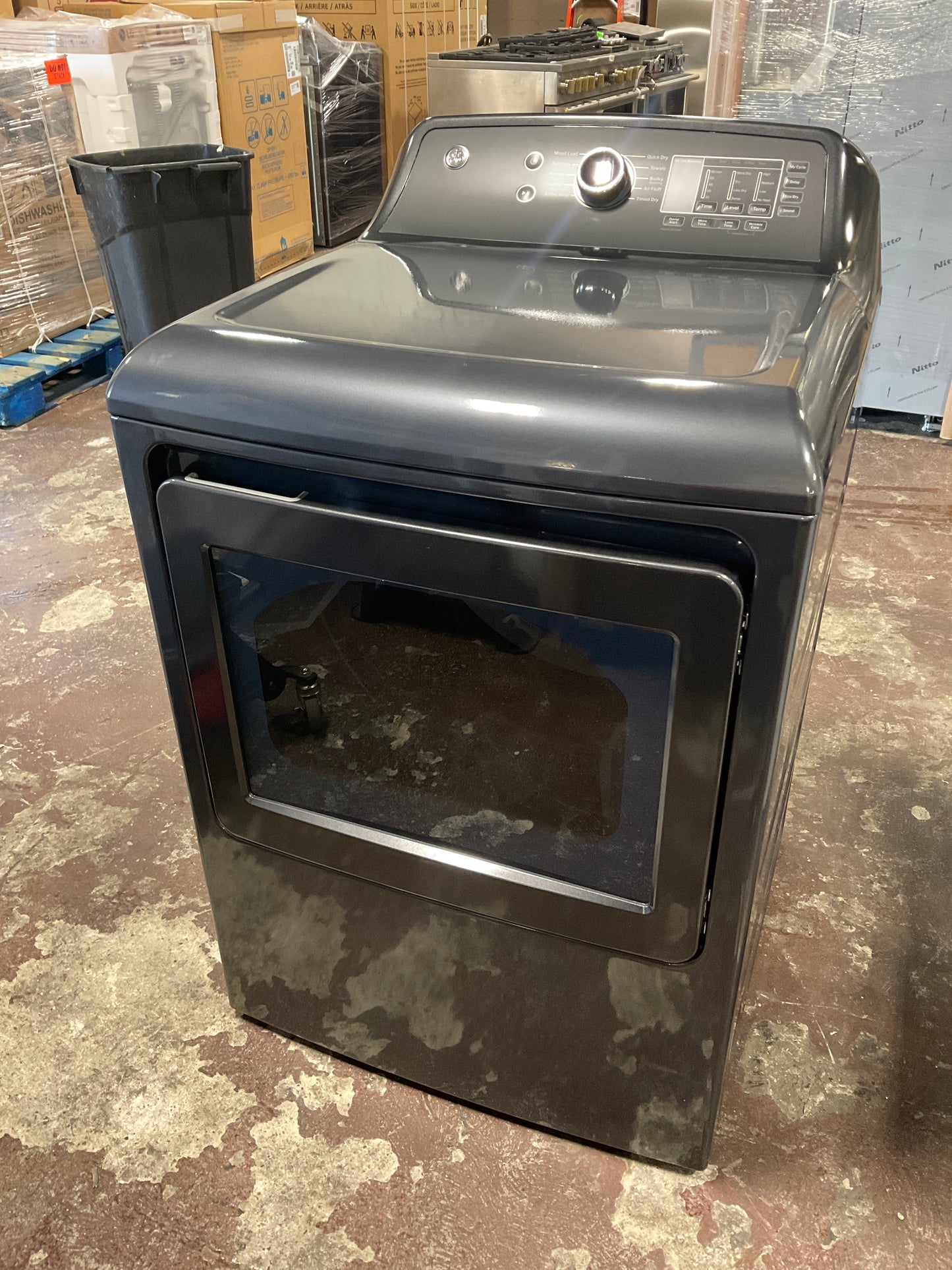 Front view, door closed