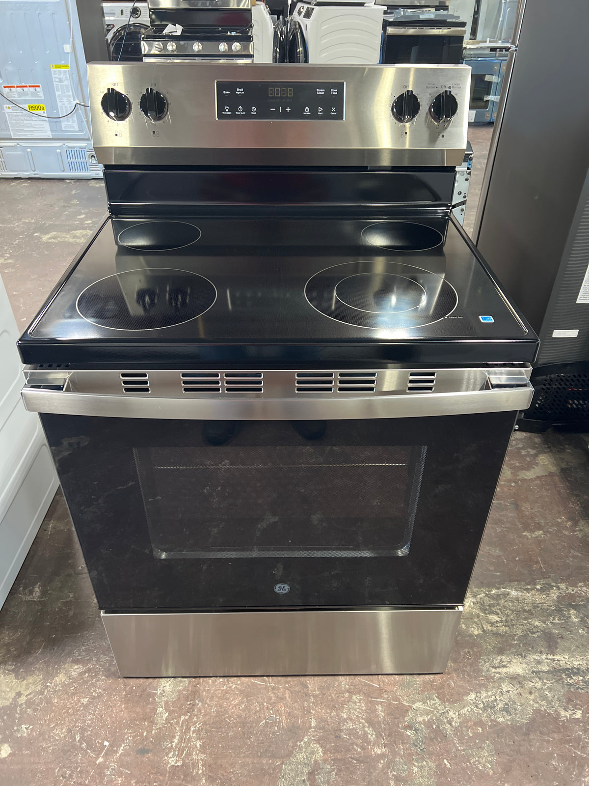 Front view, oven-door closed
