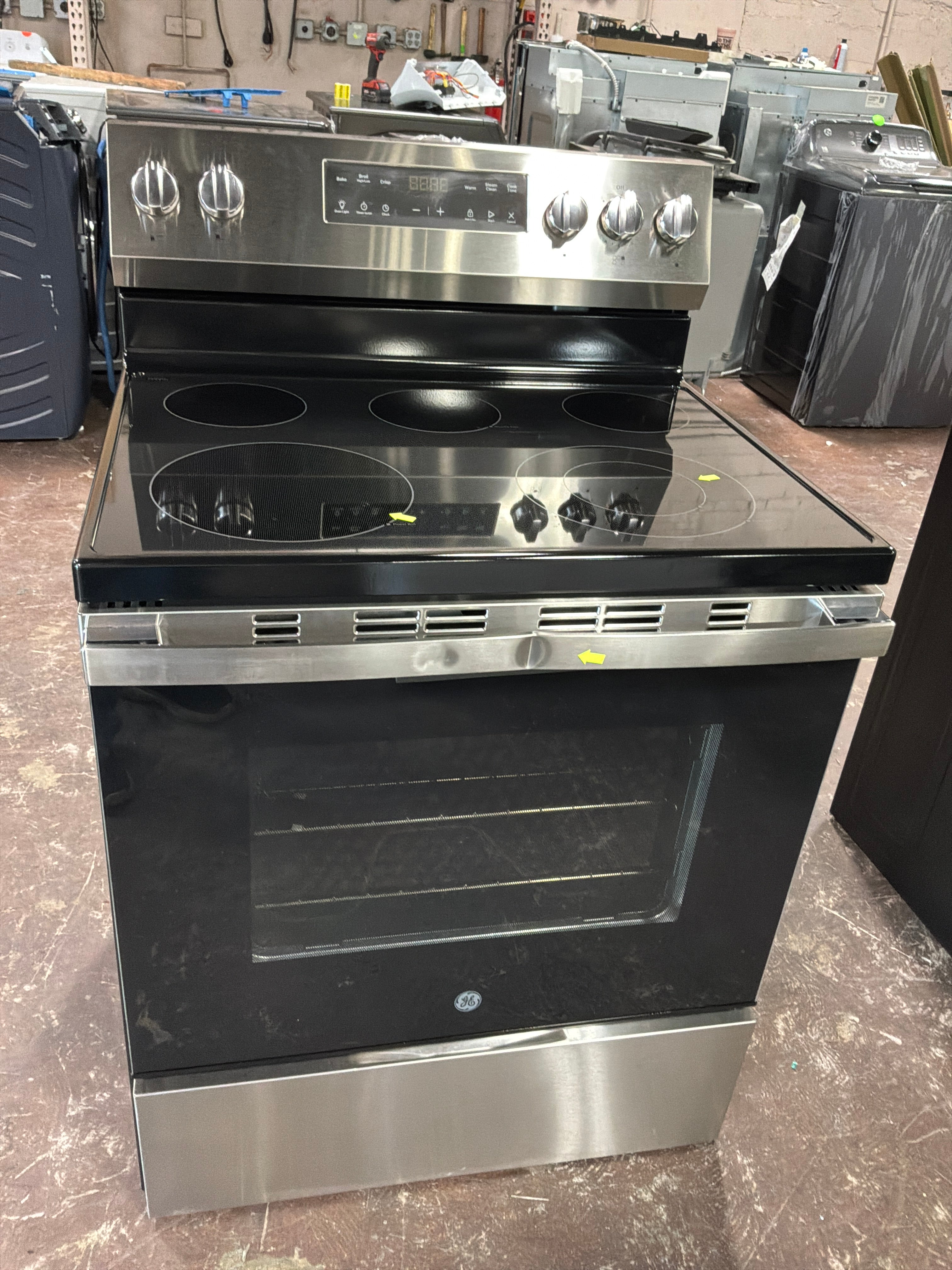 Front view, oven-door closed