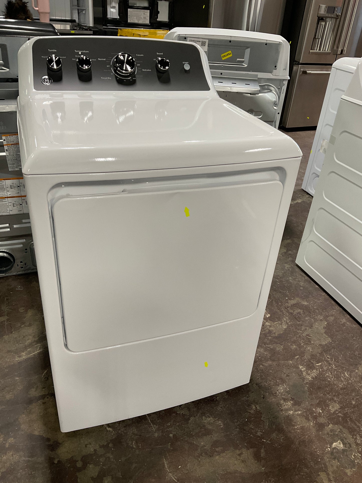 Front view, door closed