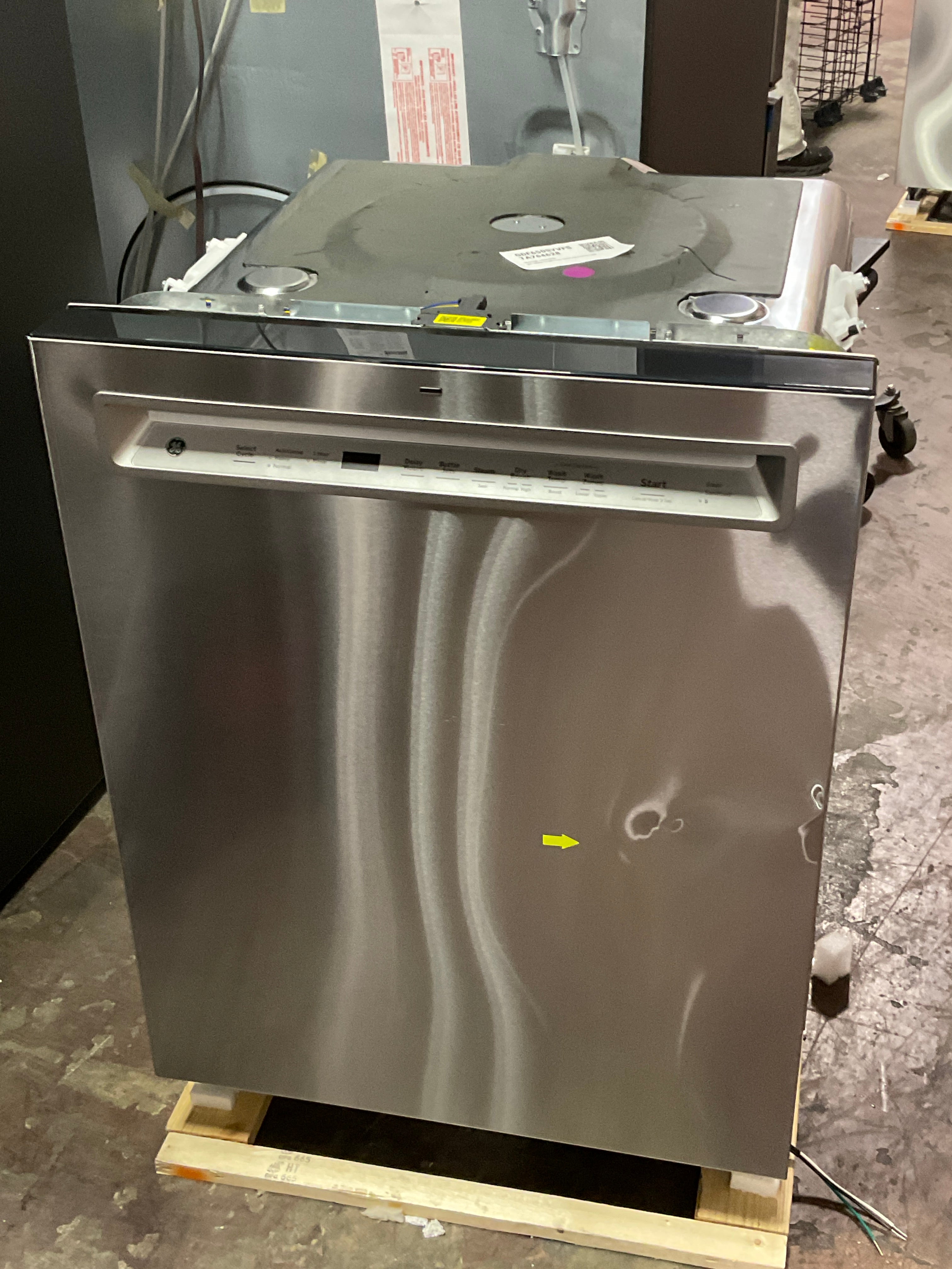 Front view, doors closed