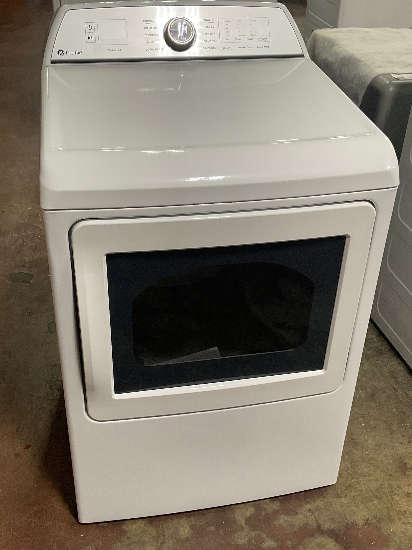 Front view, door closed