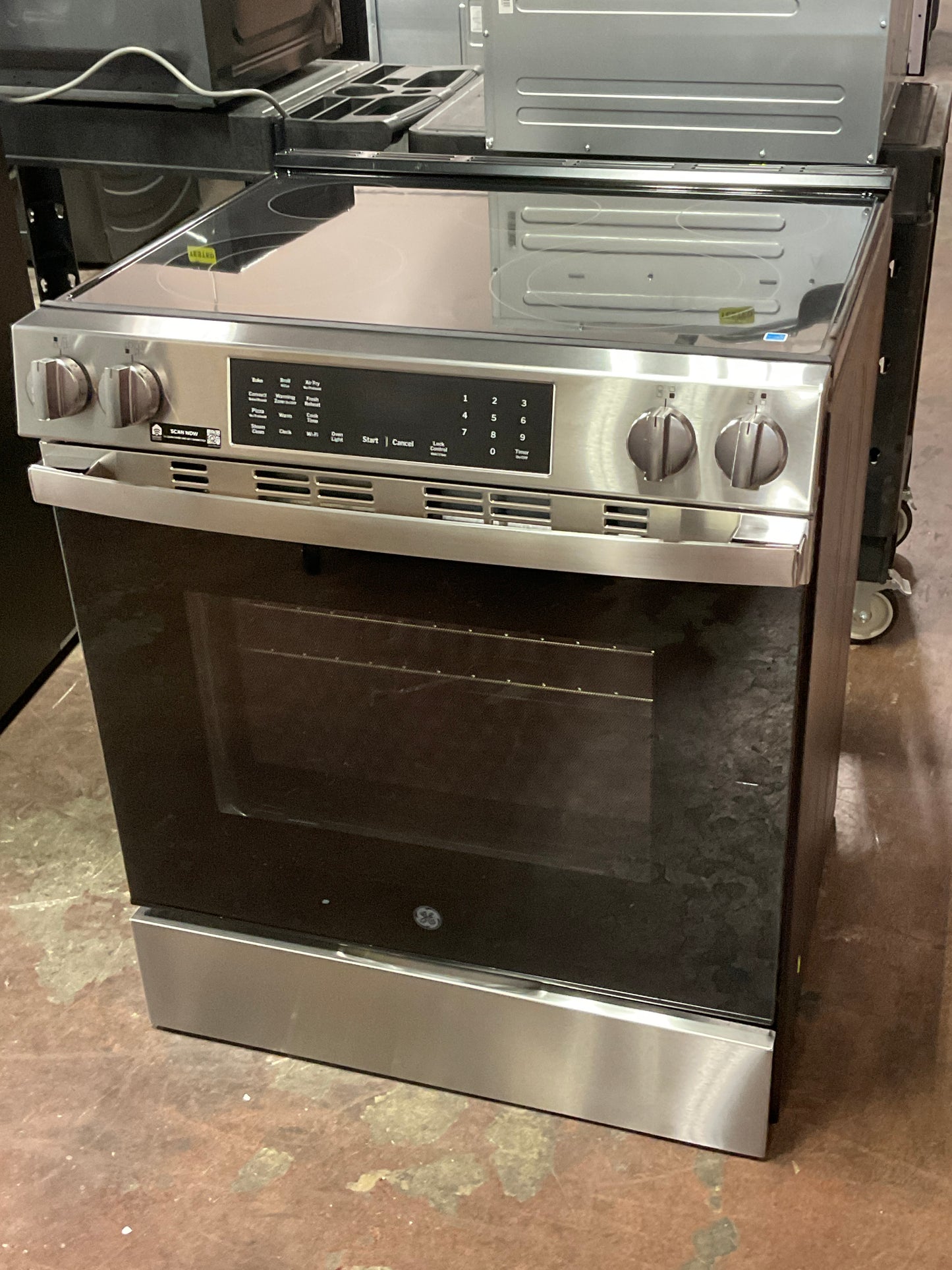 Front view, oven-door closed