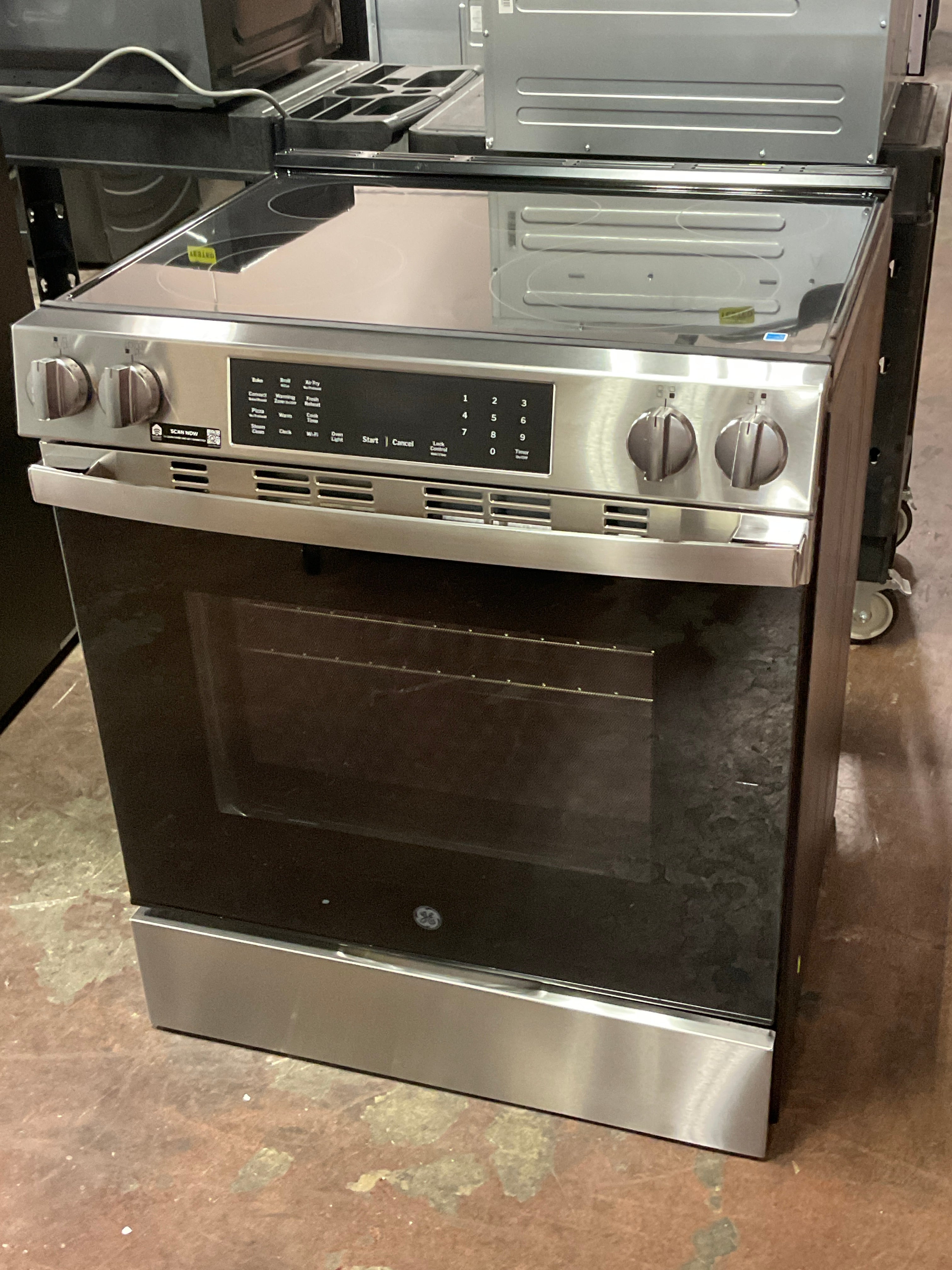 Front view, oven-door closed