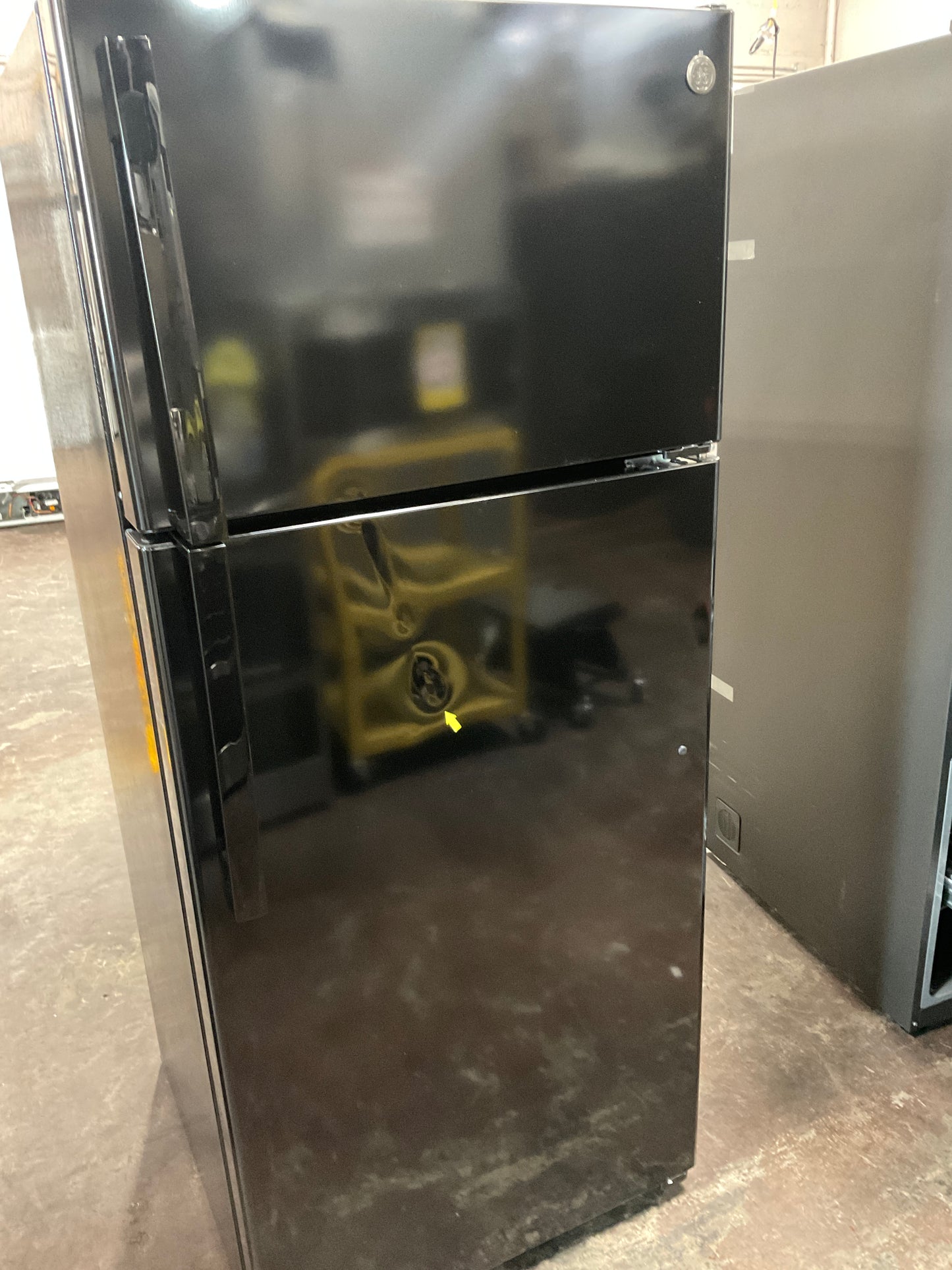 Front view, door closed
