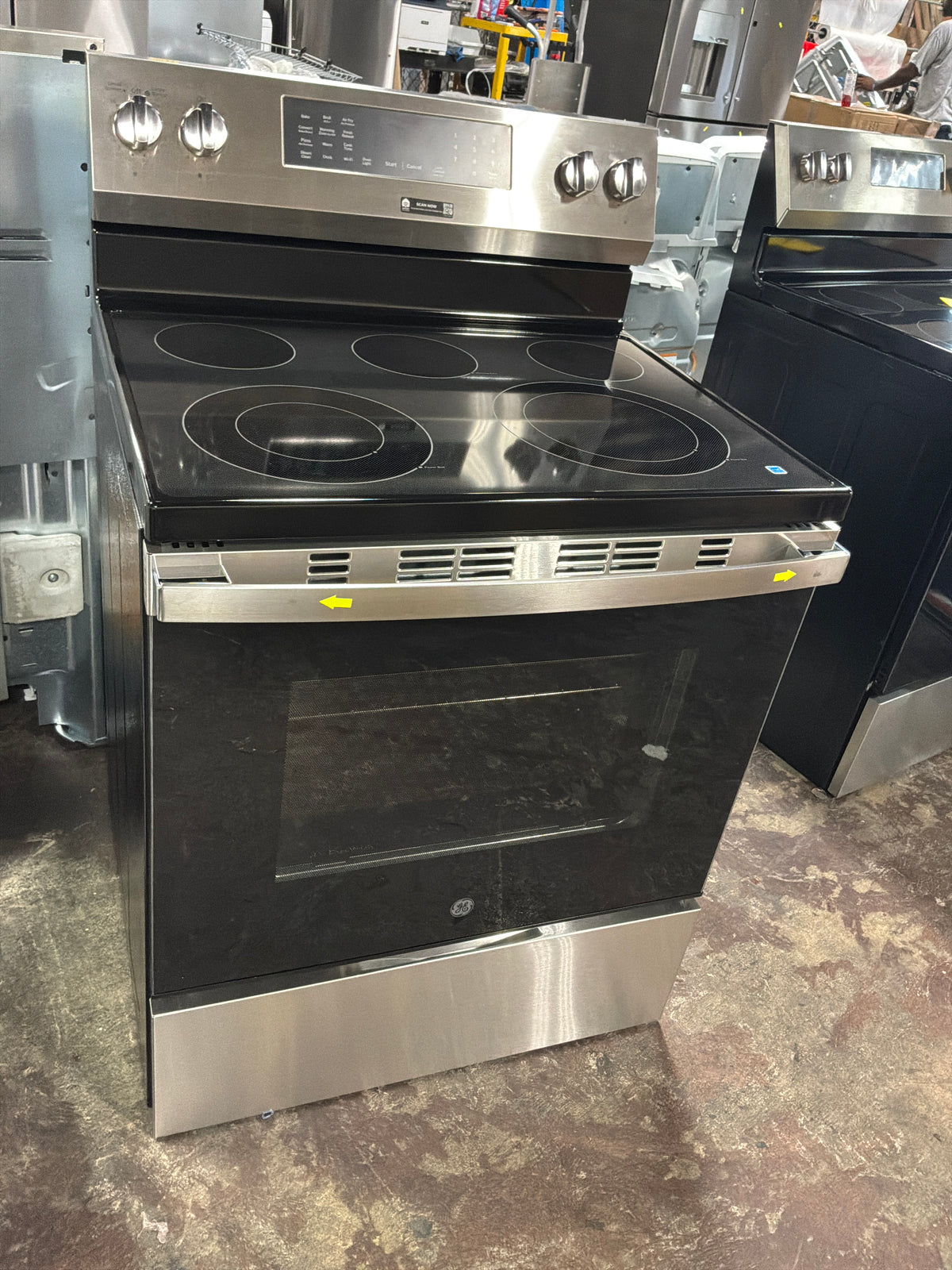 Front view, oven-door closed