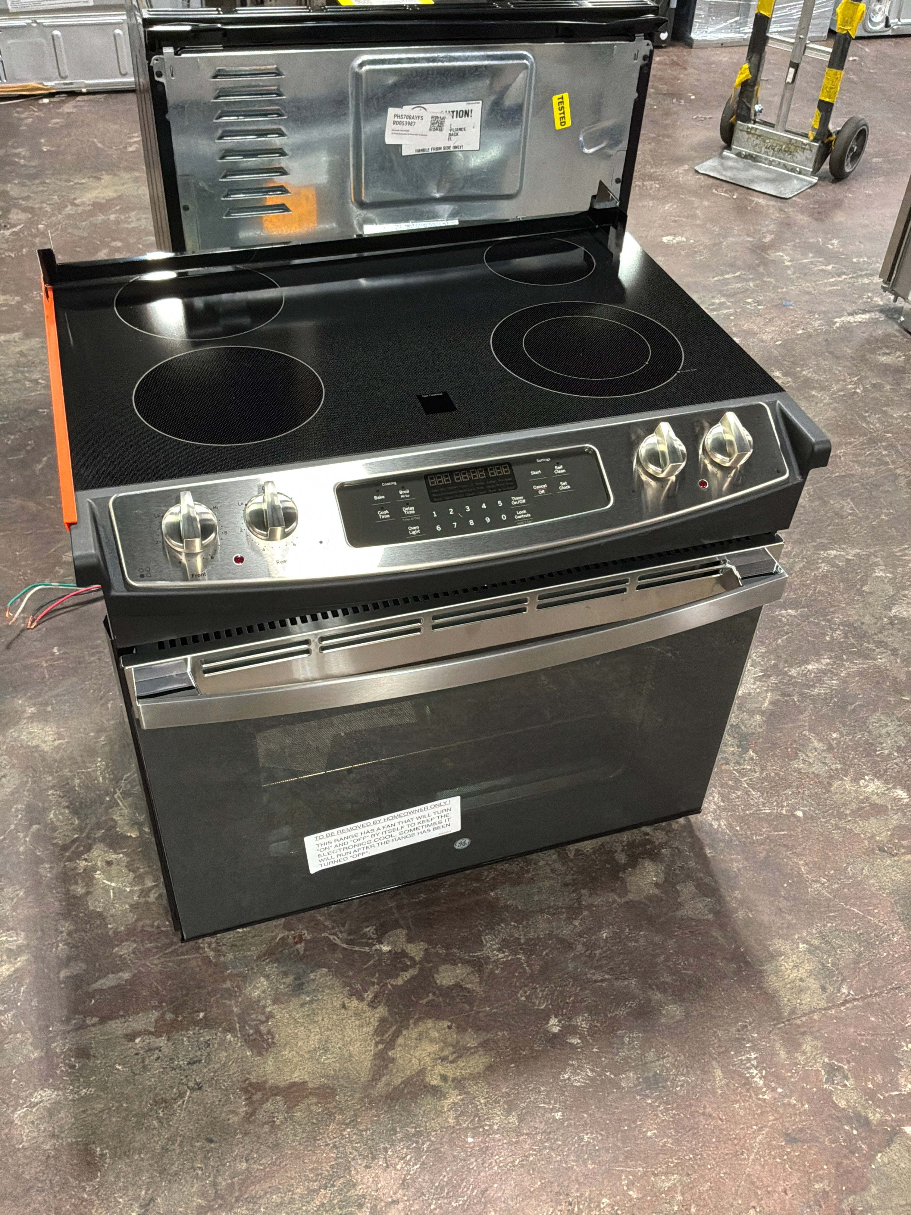 Front view, oven-door closed