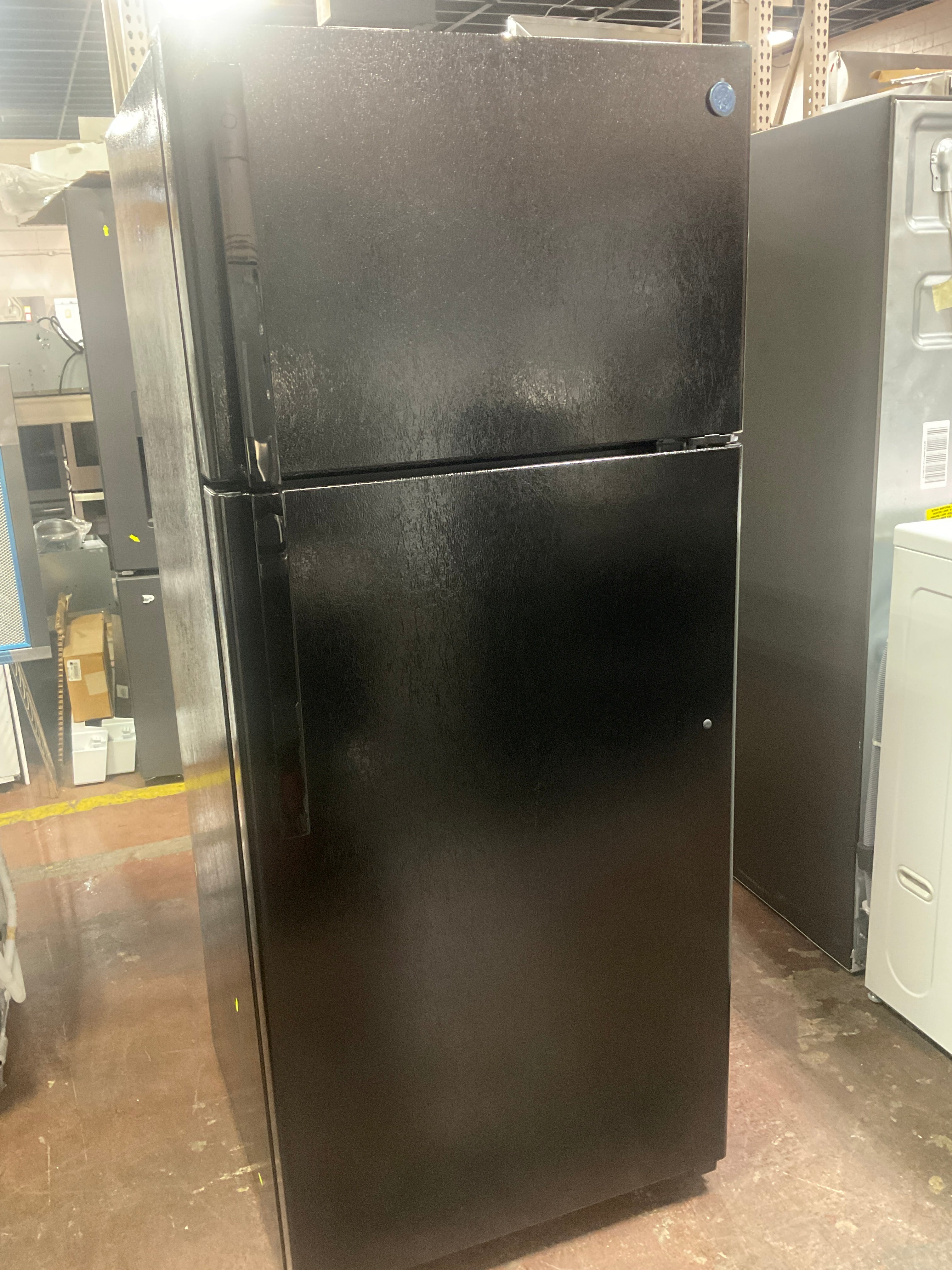 Front view, door closed