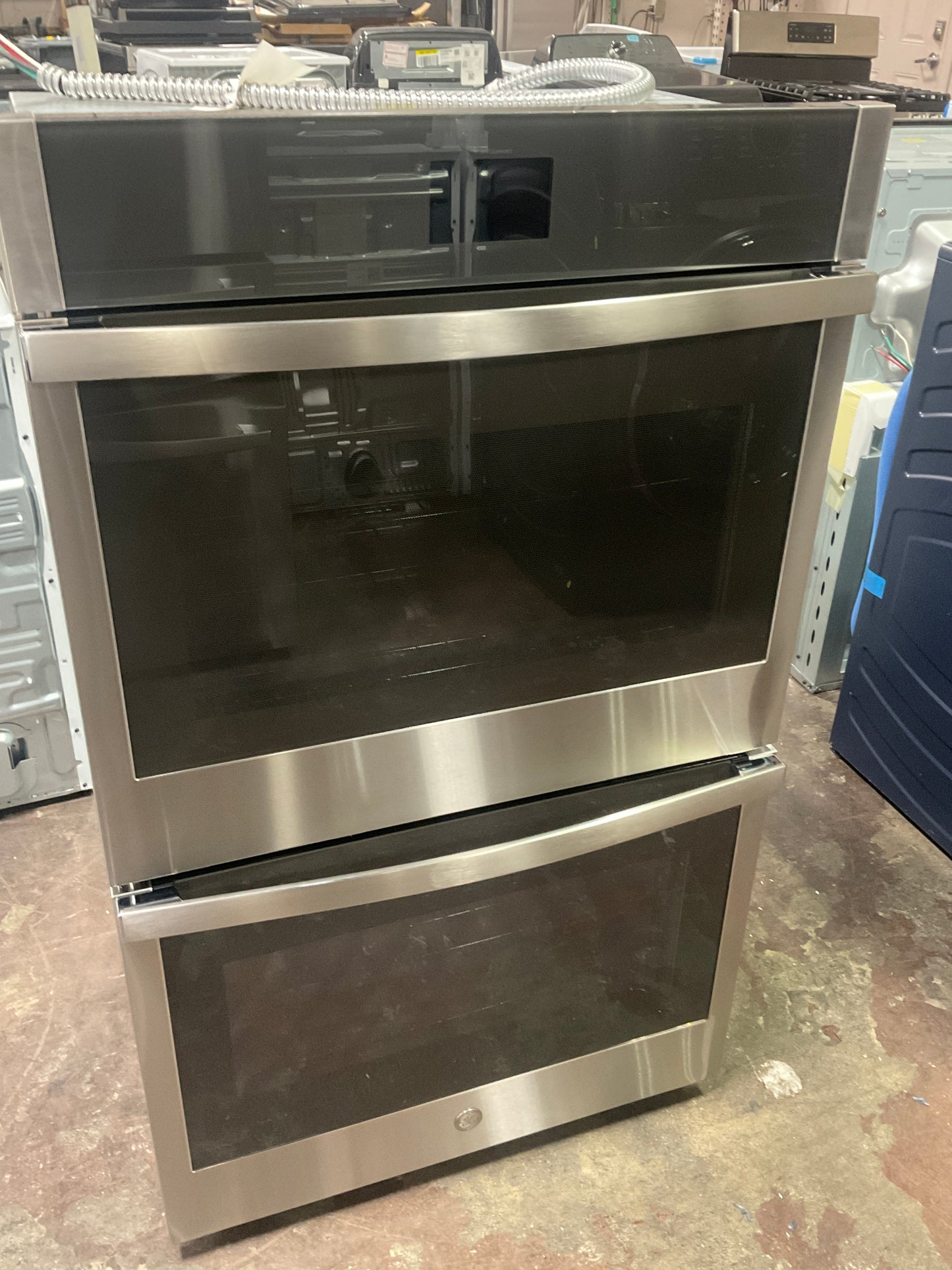 Front view, door closed