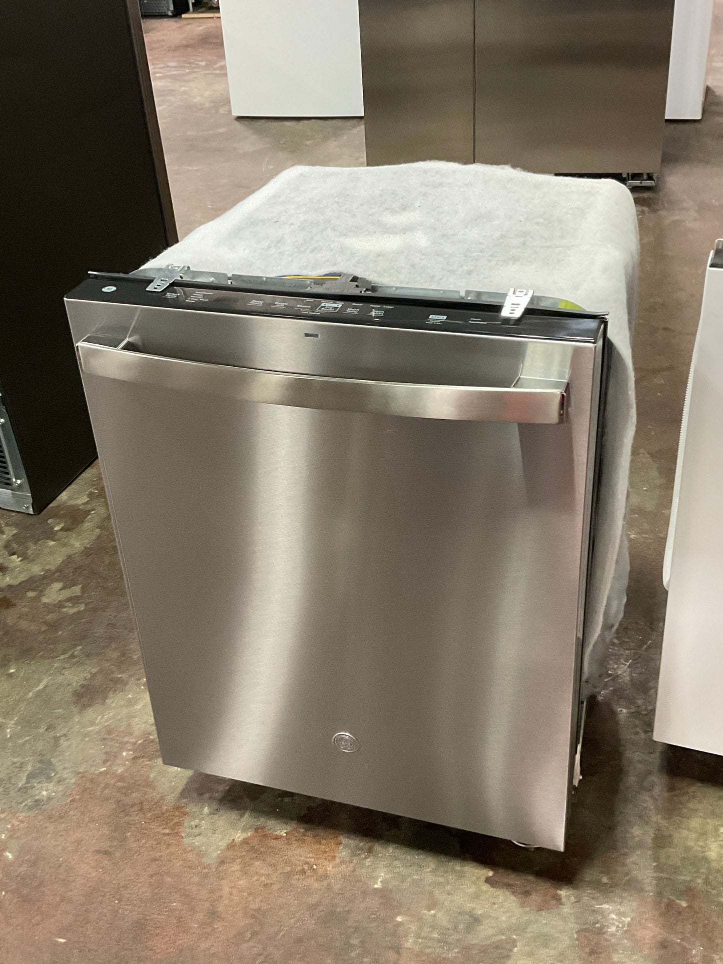 Front view, doors closed