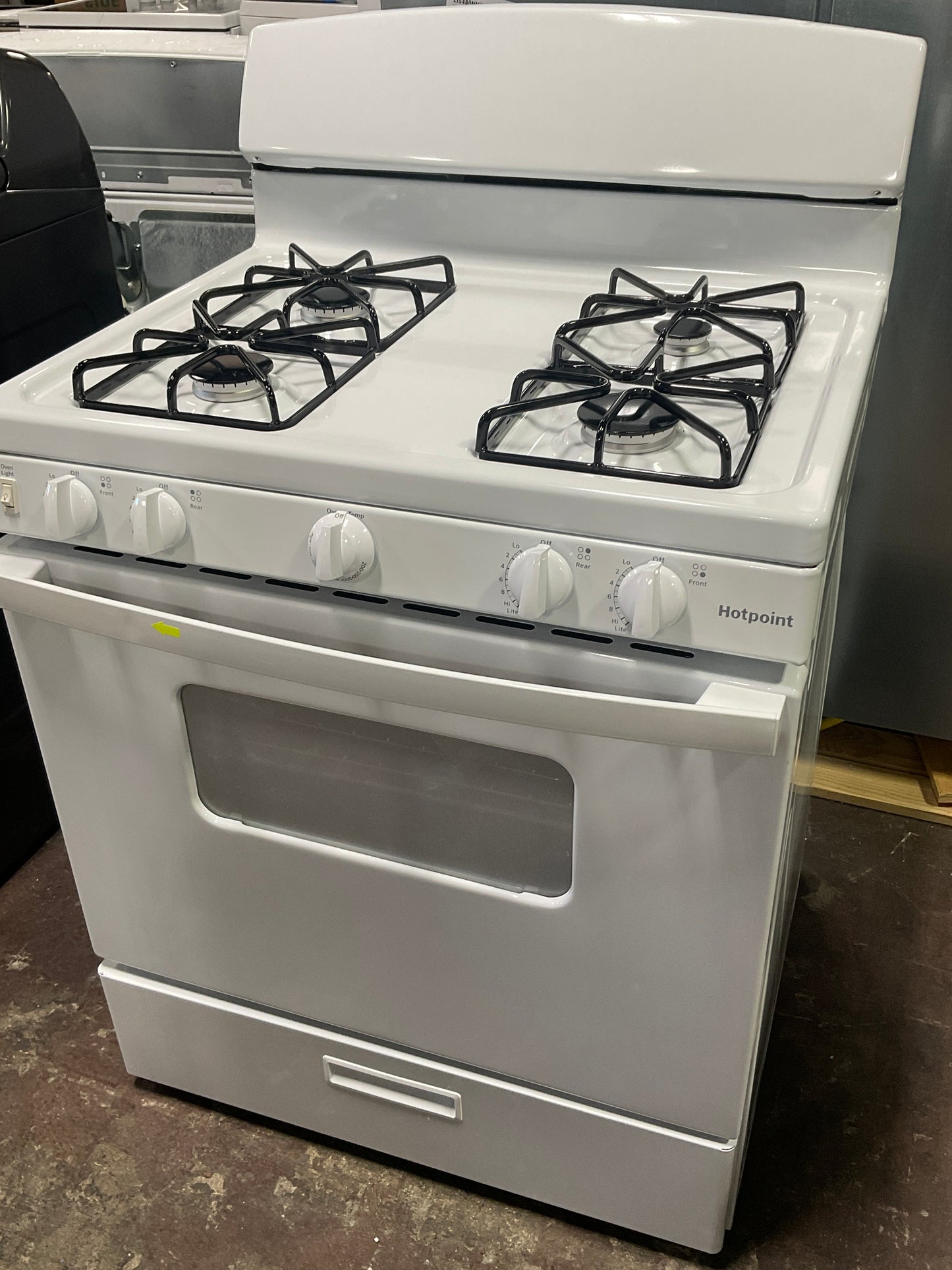 Front view, oven-door closed