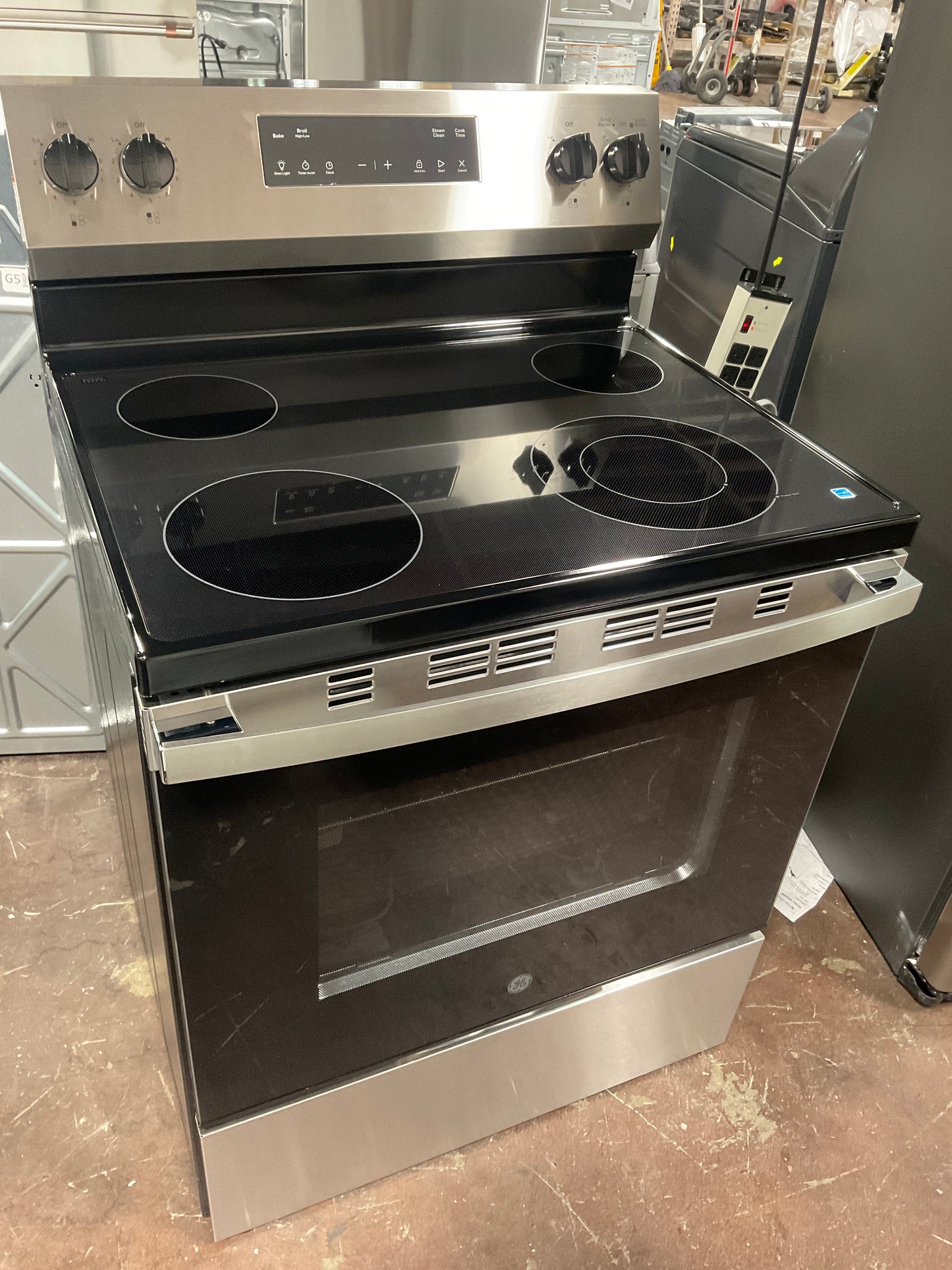 Front view, oven-door closed