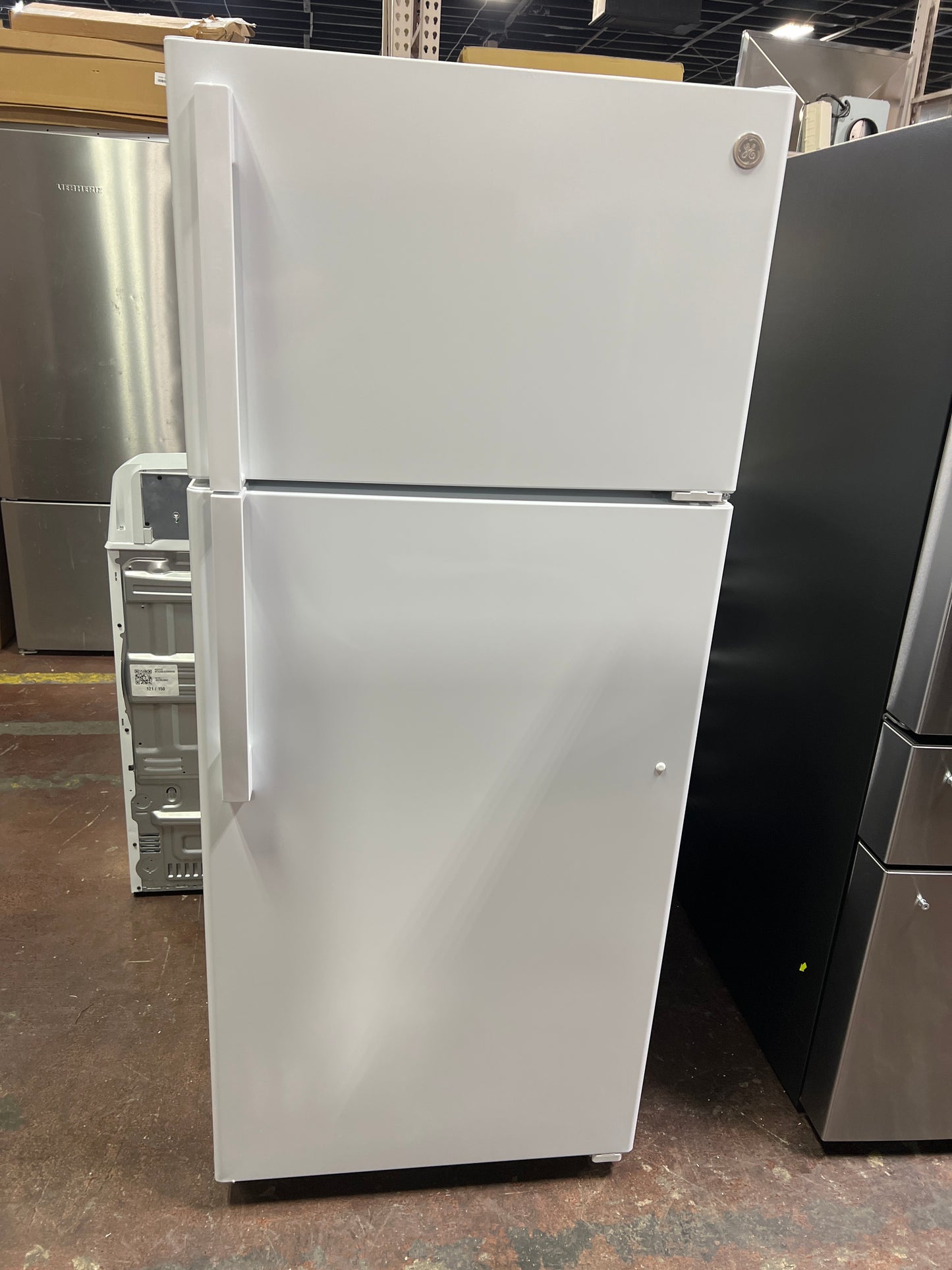 Front view, door closed