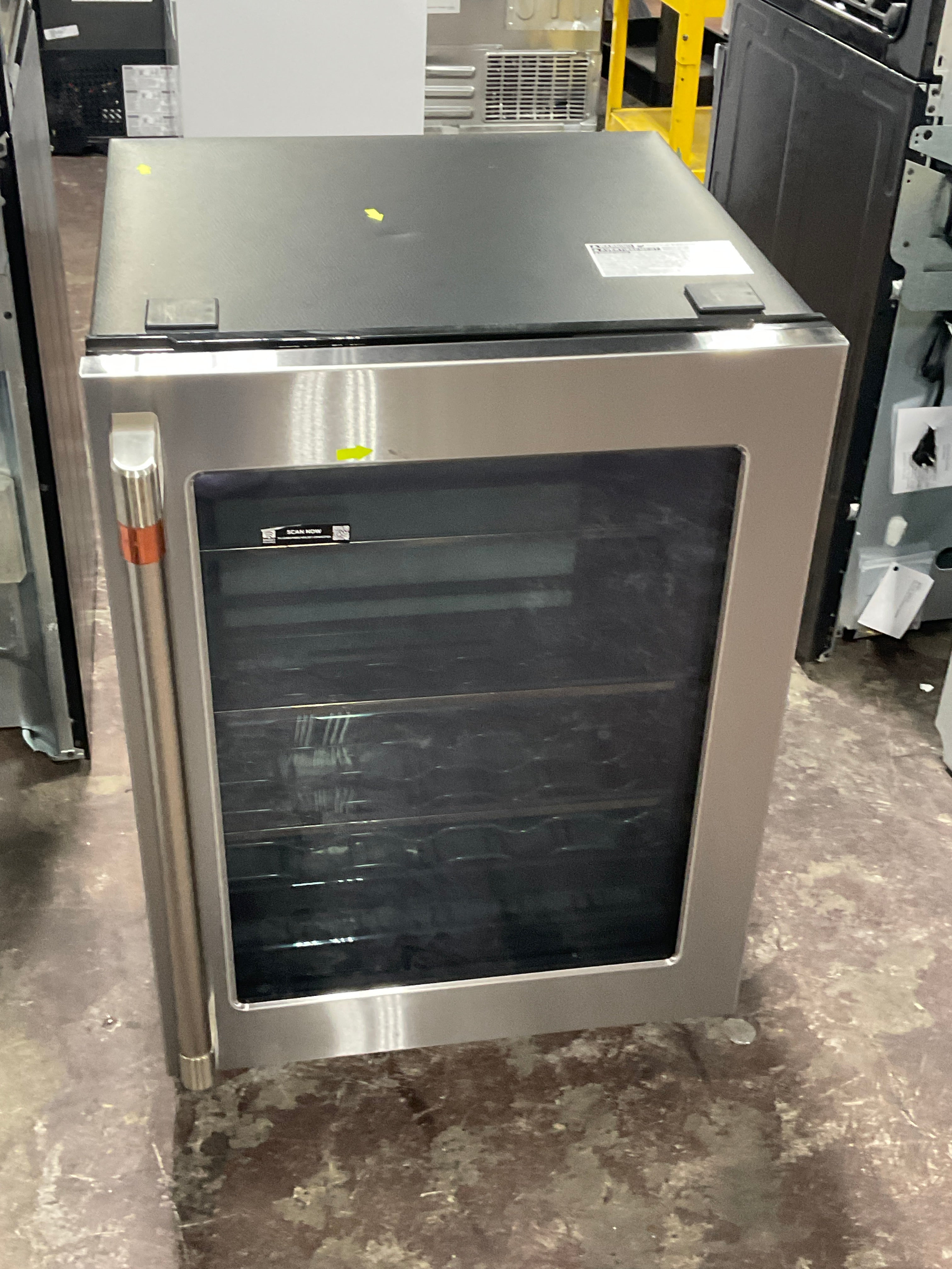 Front view, door closed