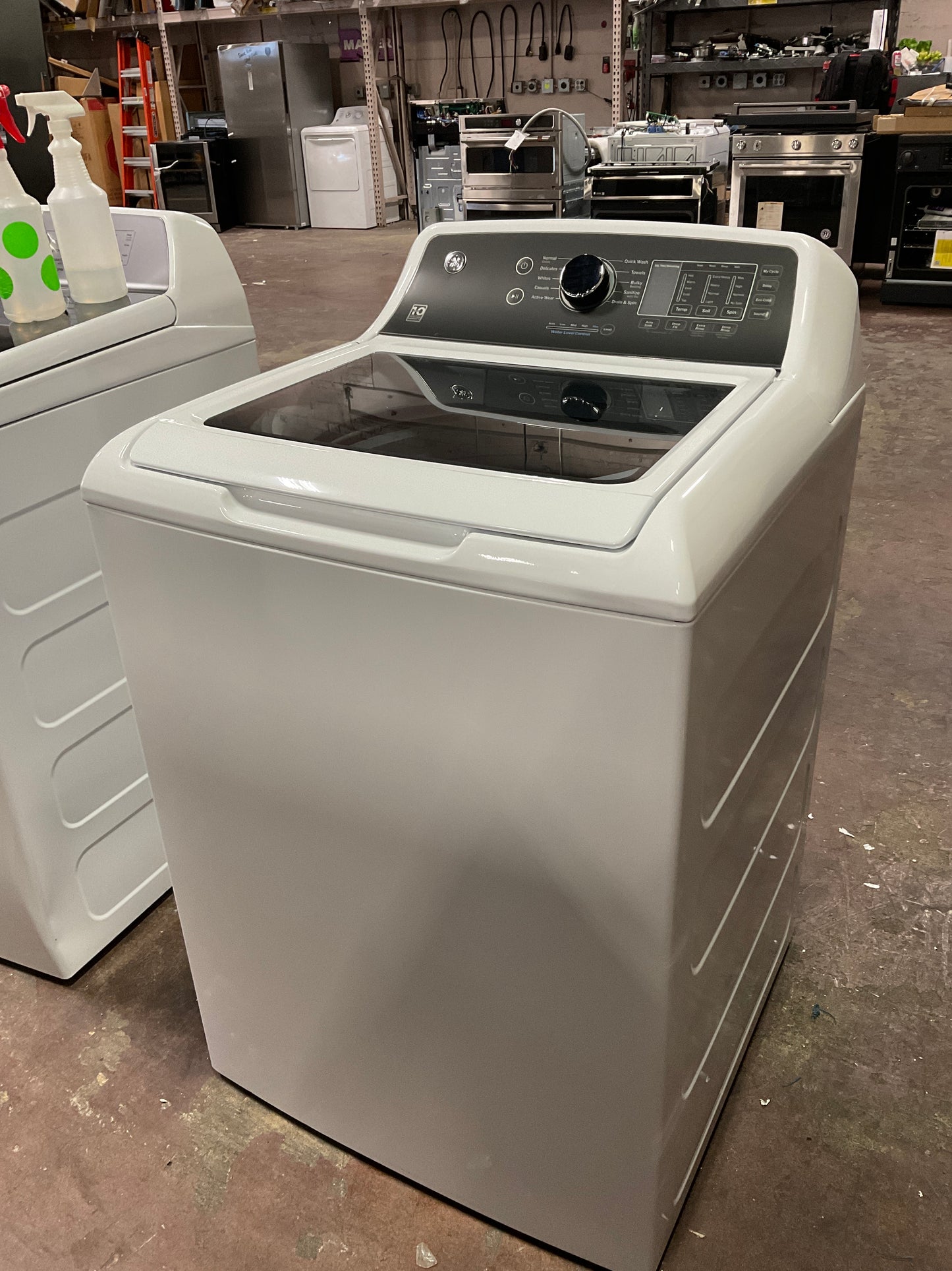 Front view, door closed