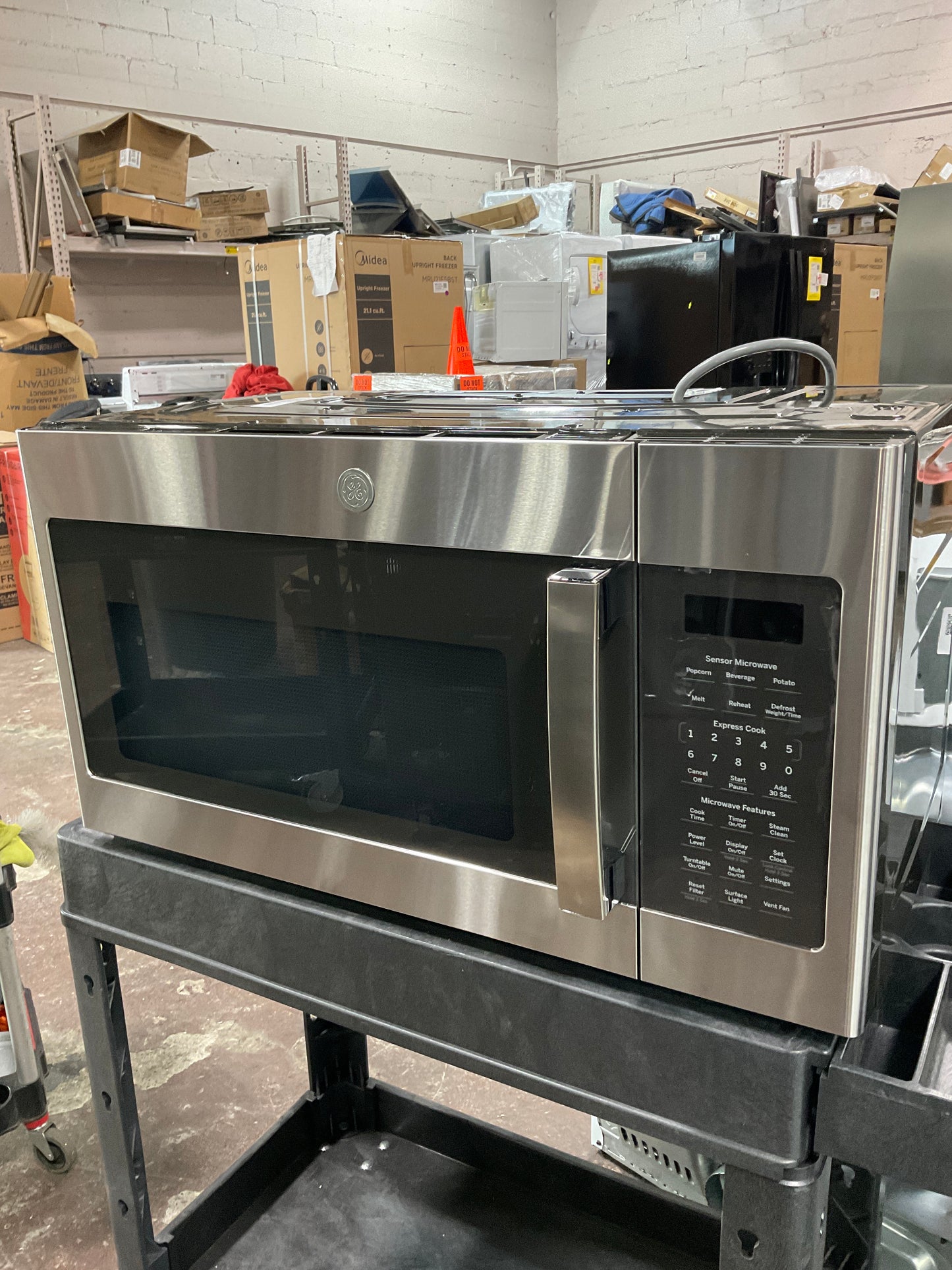 Front view, door closed