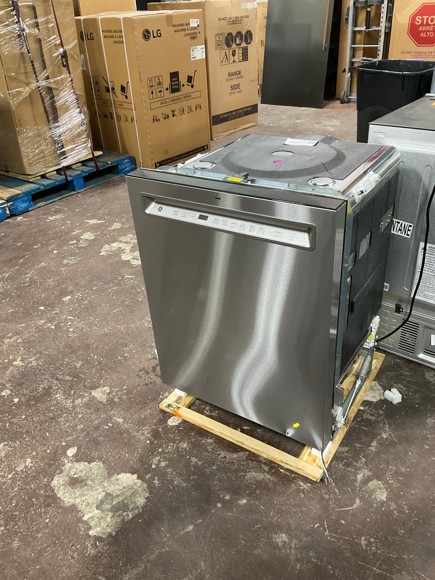 Front view, doors closed