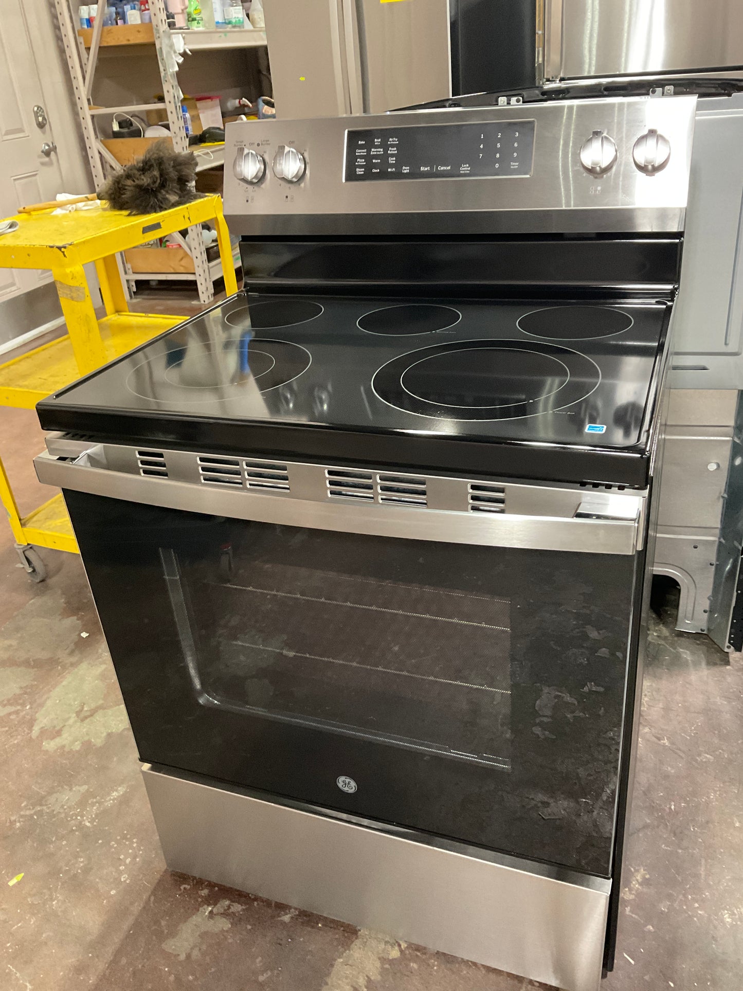 Front view, oven-door closed