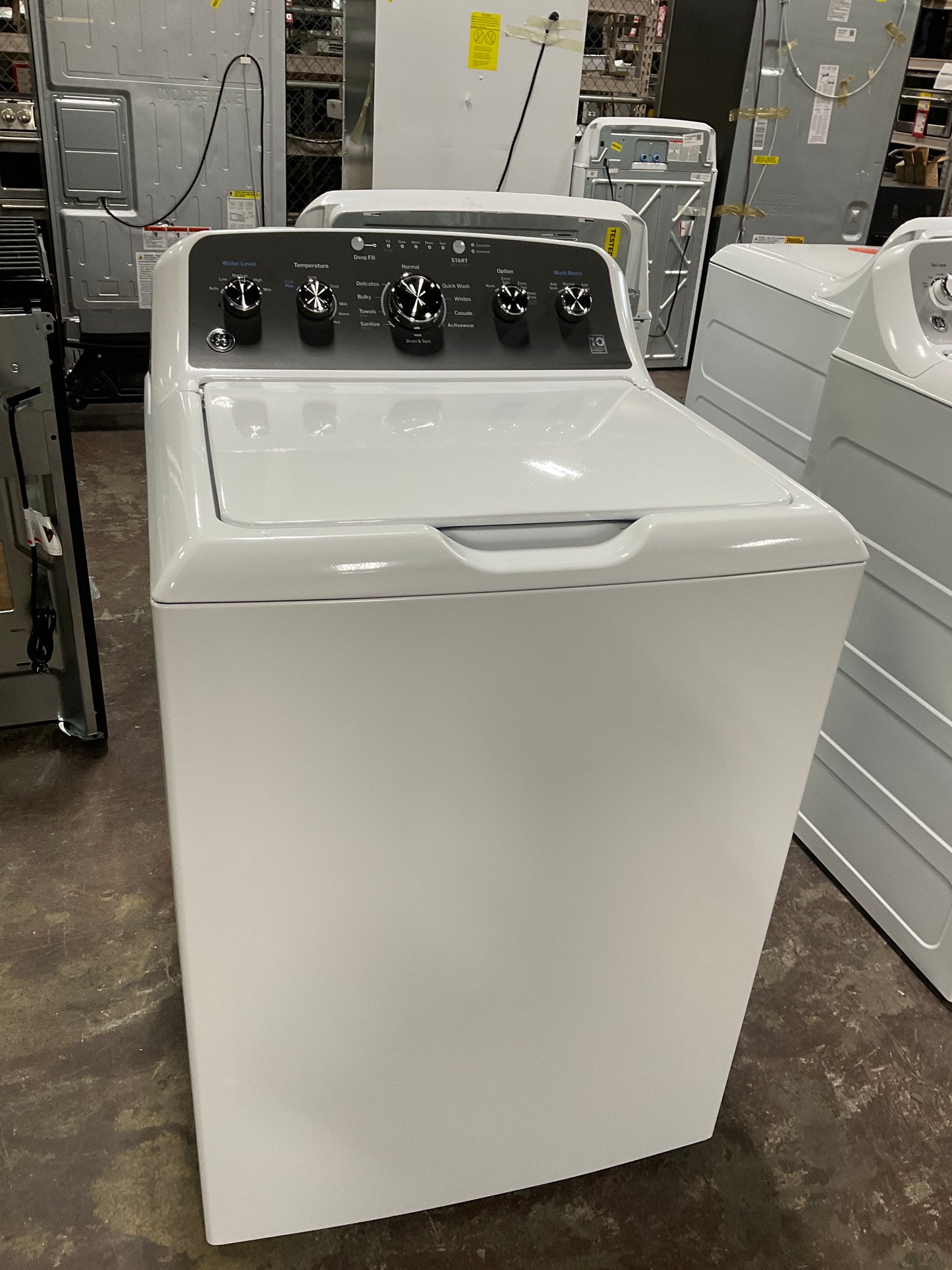 Front view, door closed