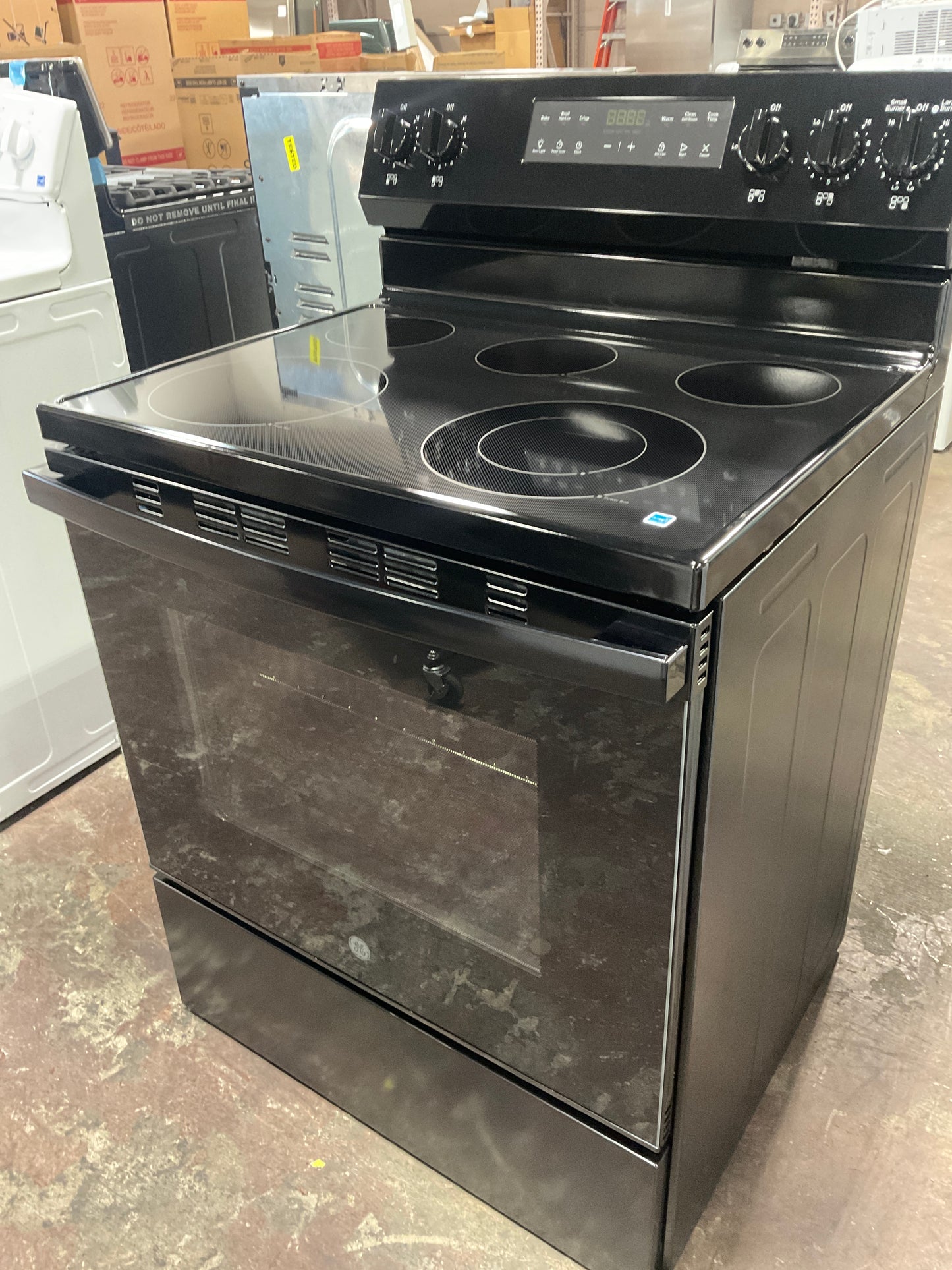 Front view, oven-door closed